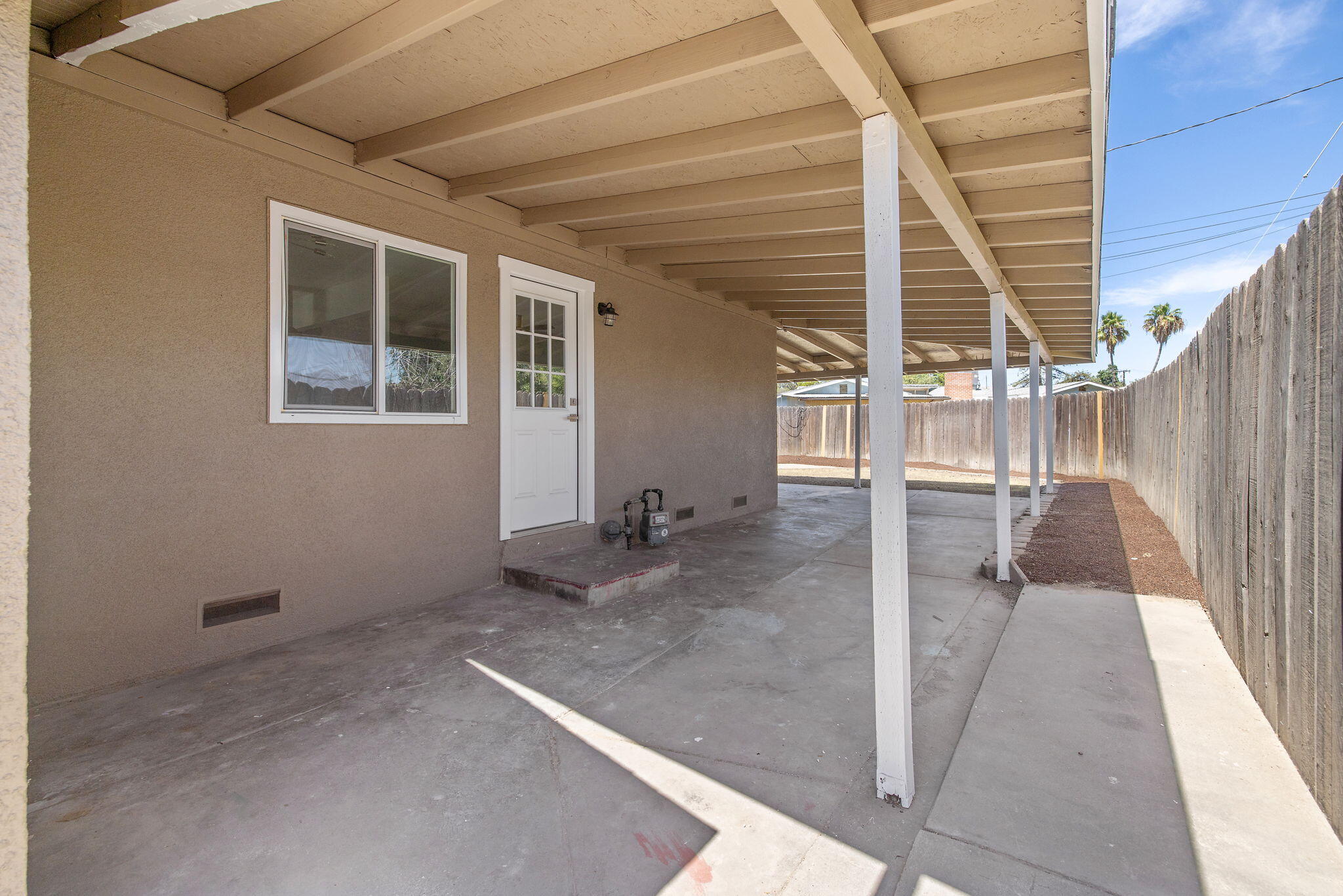 1330 S Clover St, Visalia, CA 93277