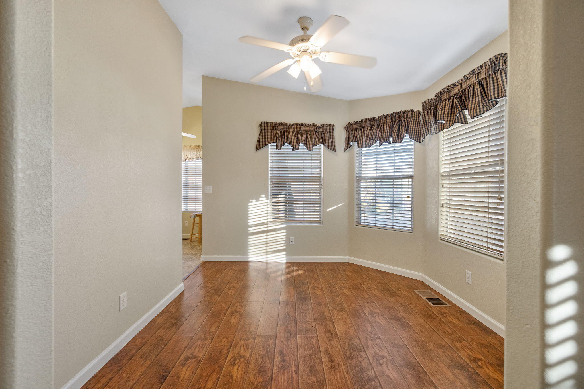 4603 S Verde Vista St, Visalia, CA 93277