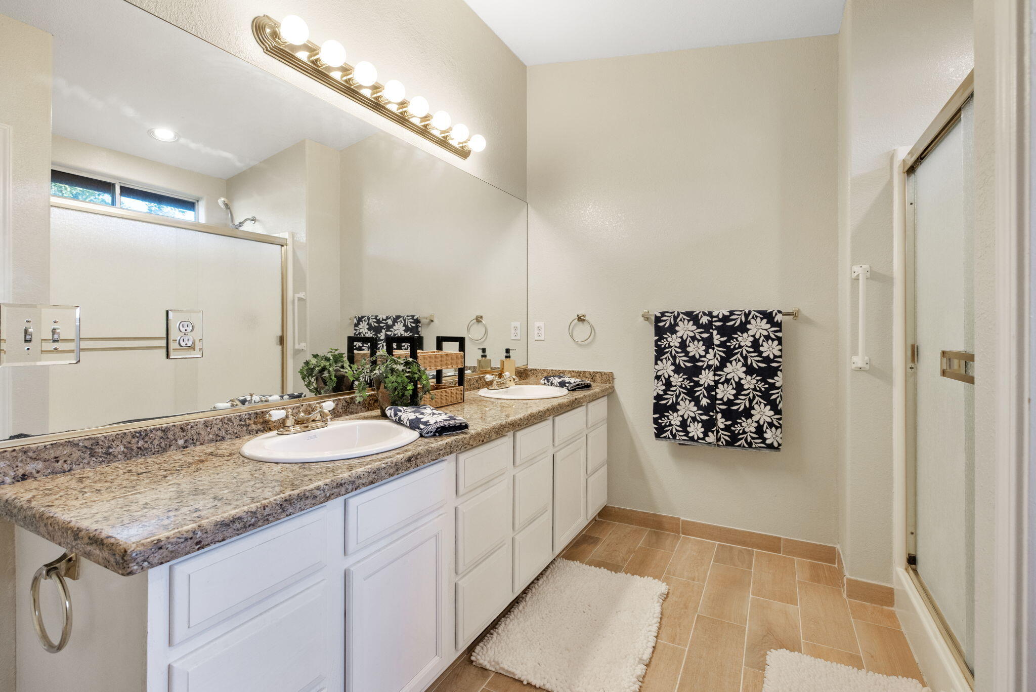 4603 S Verde Vista St, Visalia, CA 93277