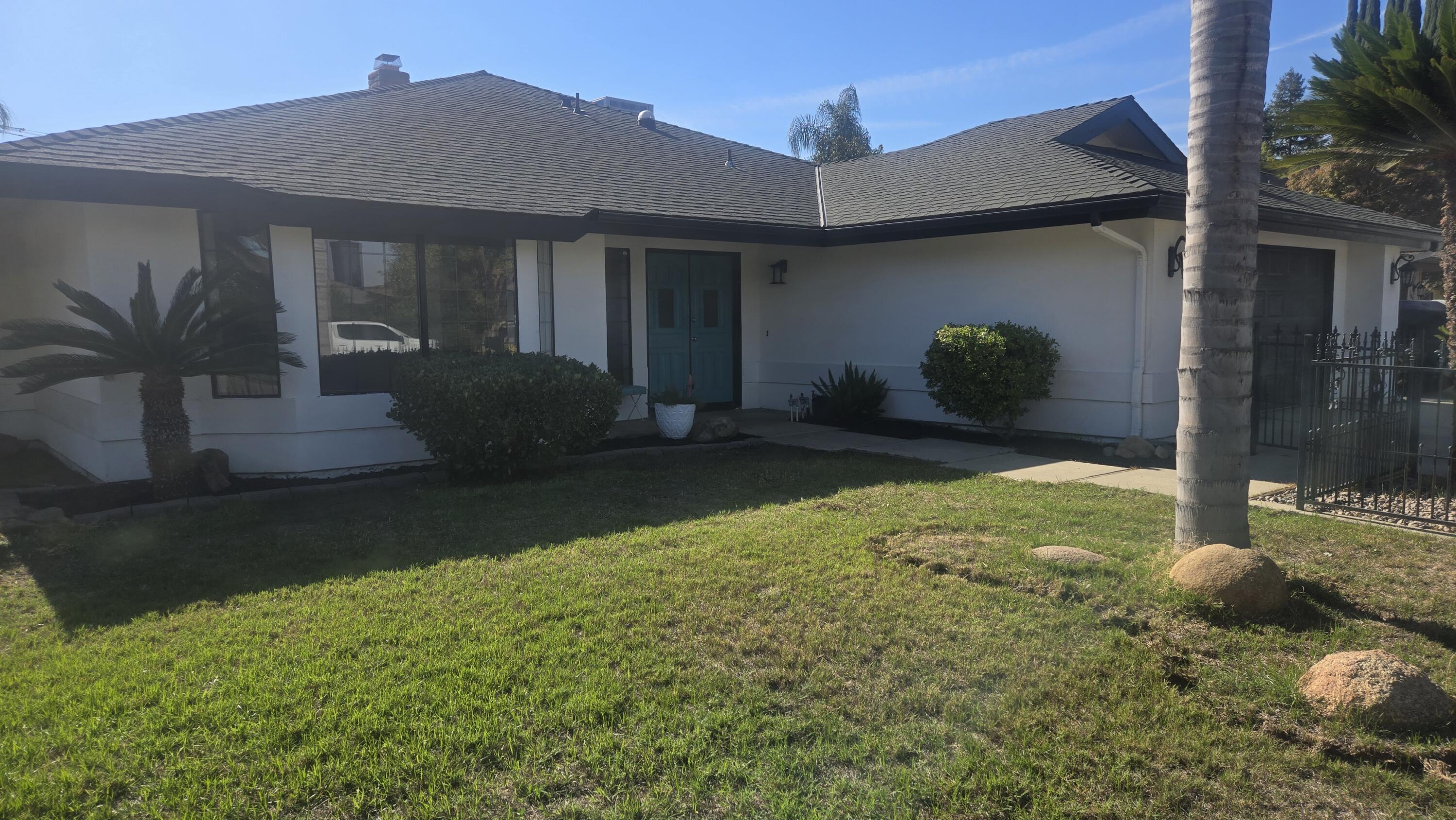 1421 Pamela Cir, Porterville, CA 93257