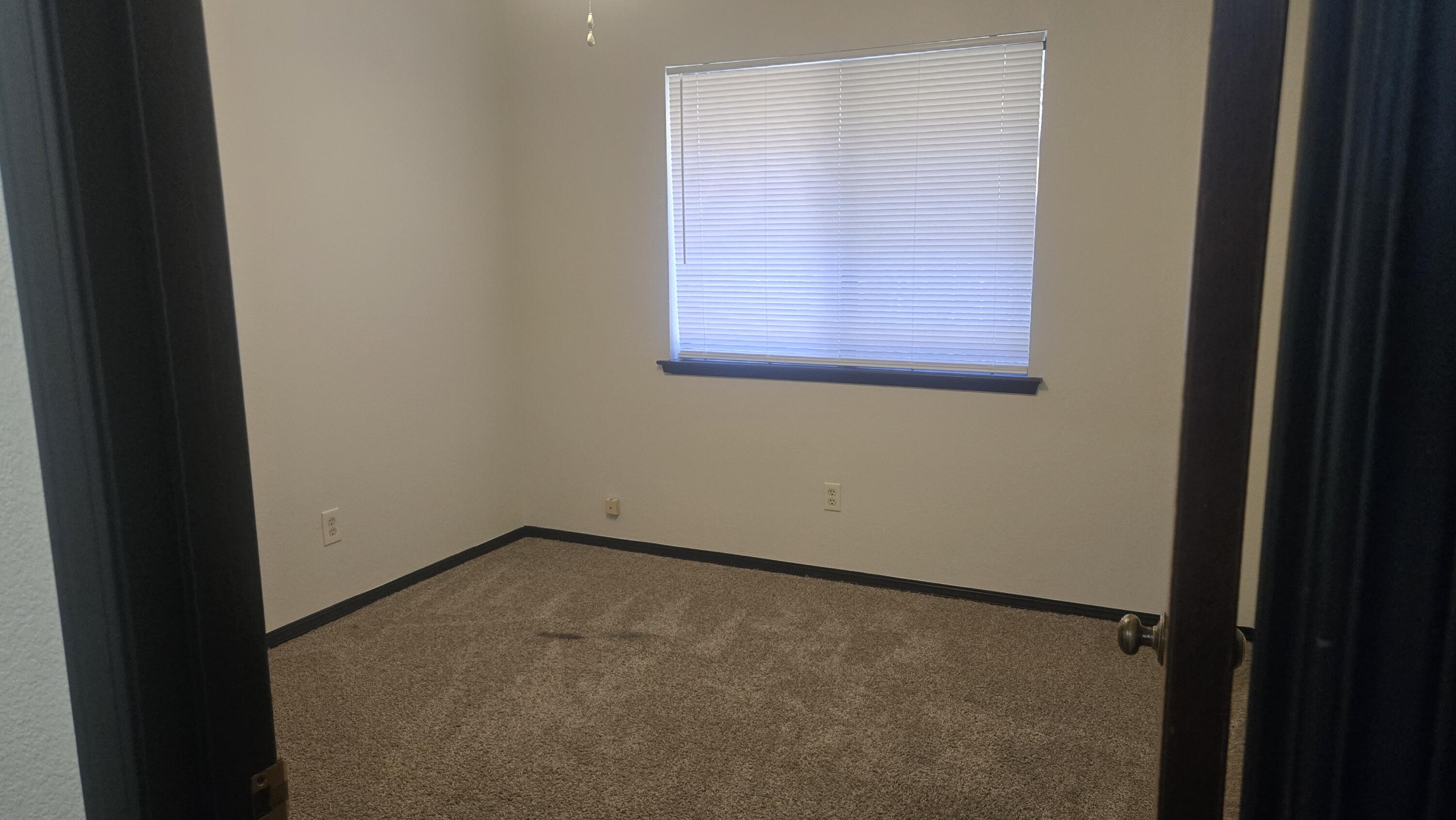 1421 Pamela Cir, Porterville, CA 93257