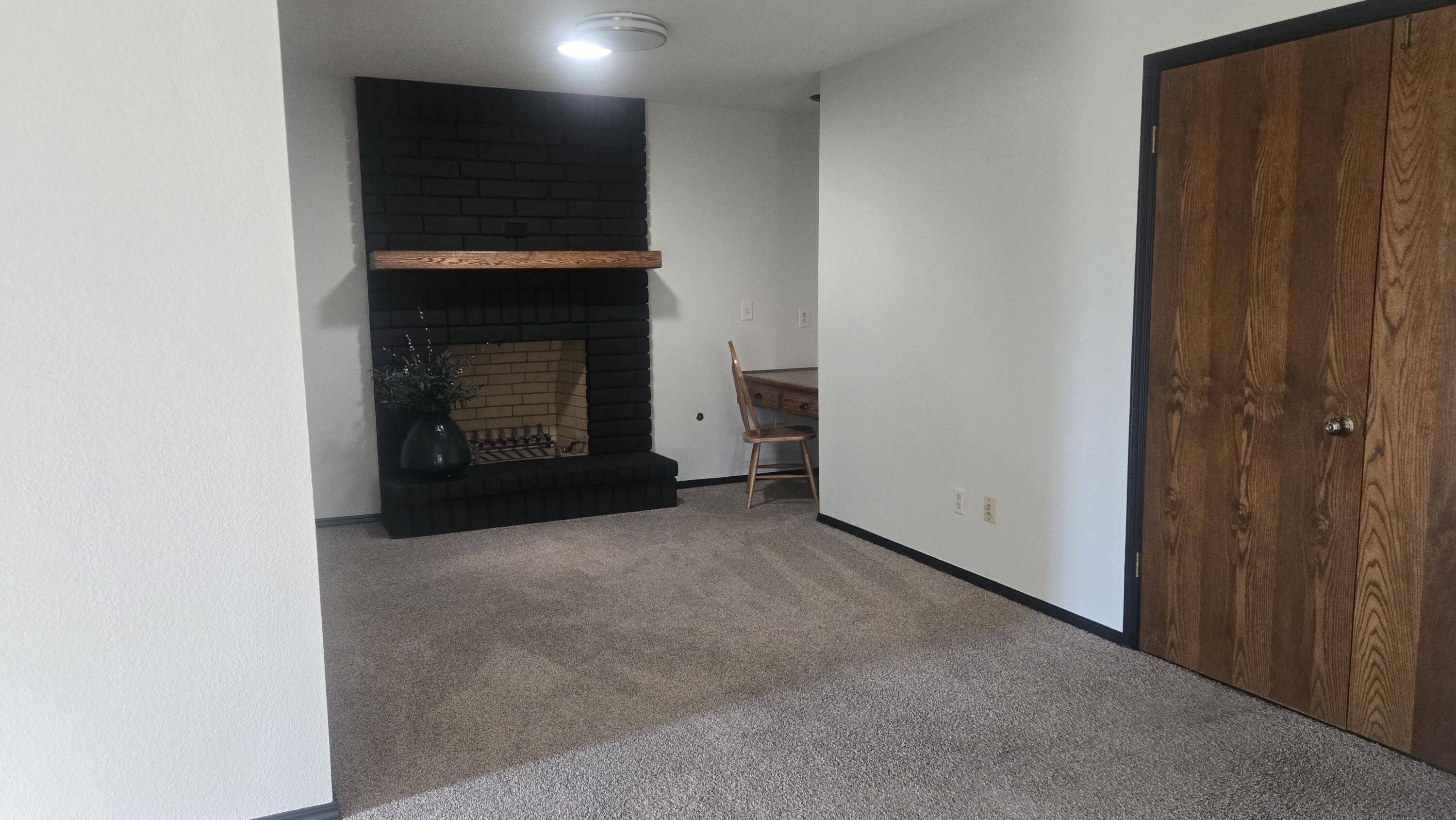 1421 Pamela Cir, Porterville, CA 93257