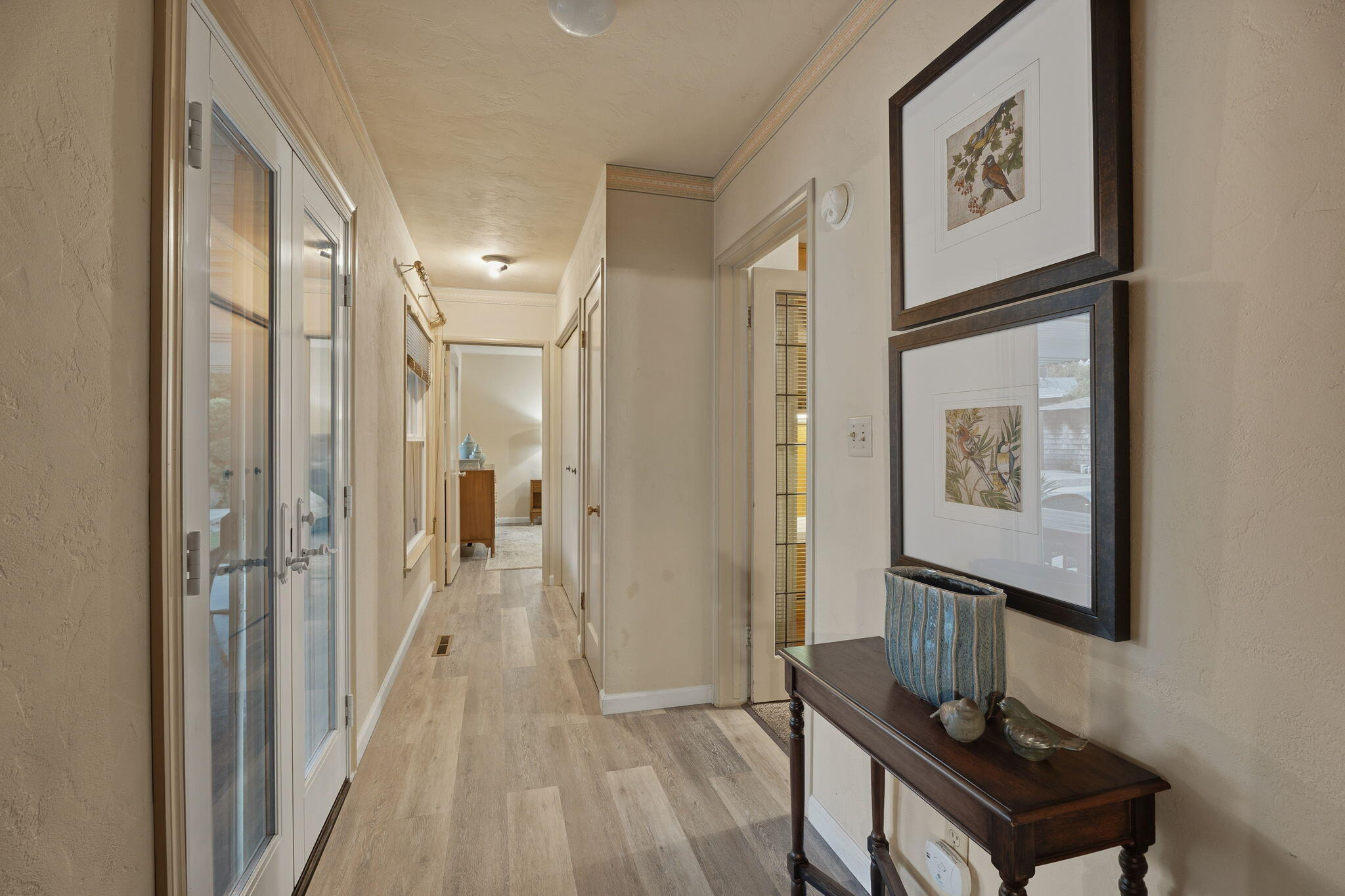 1613 W Meadow Ave, Visalia, CA 93277