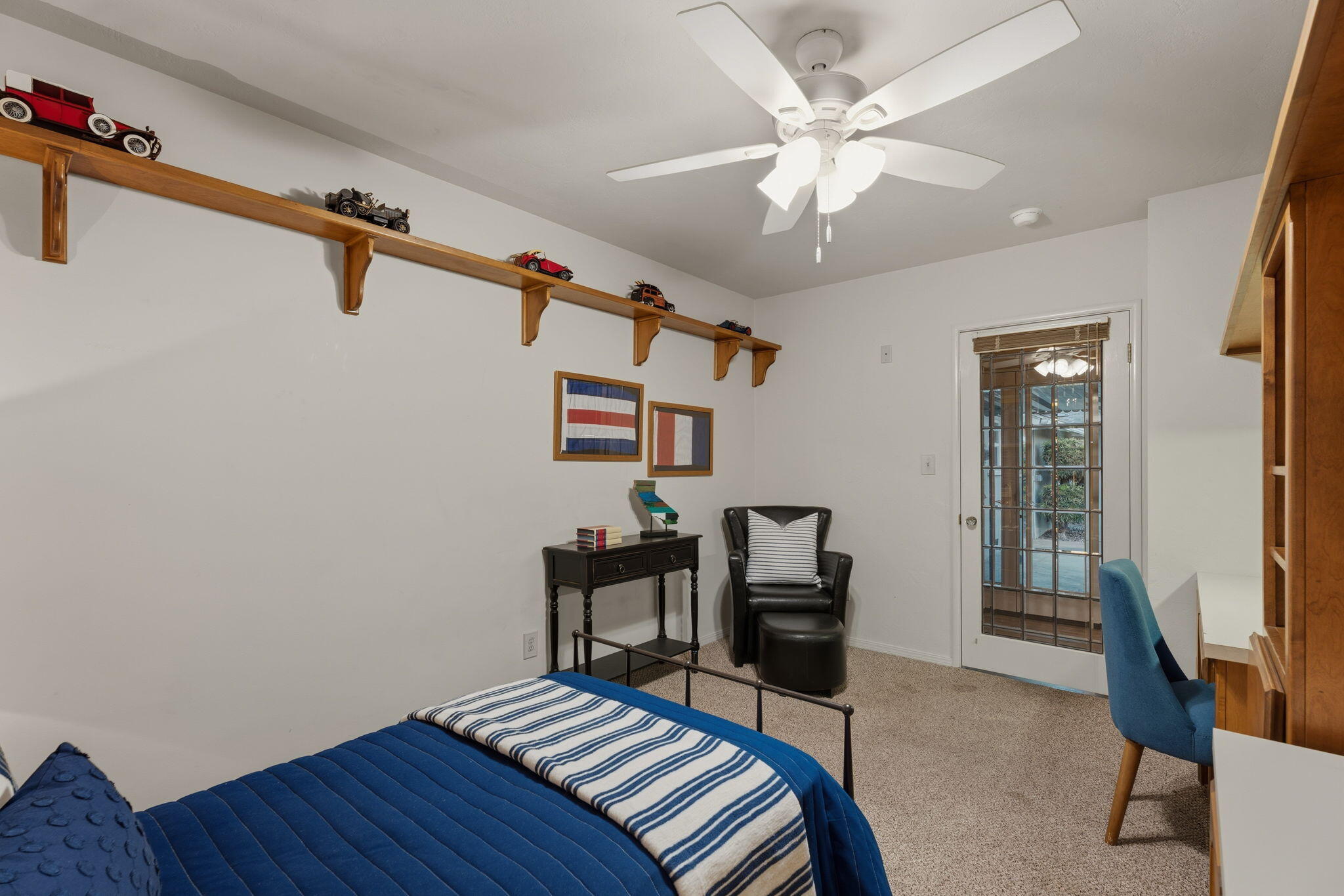 1613 W Meadow Ave, Visalia, CA 93277