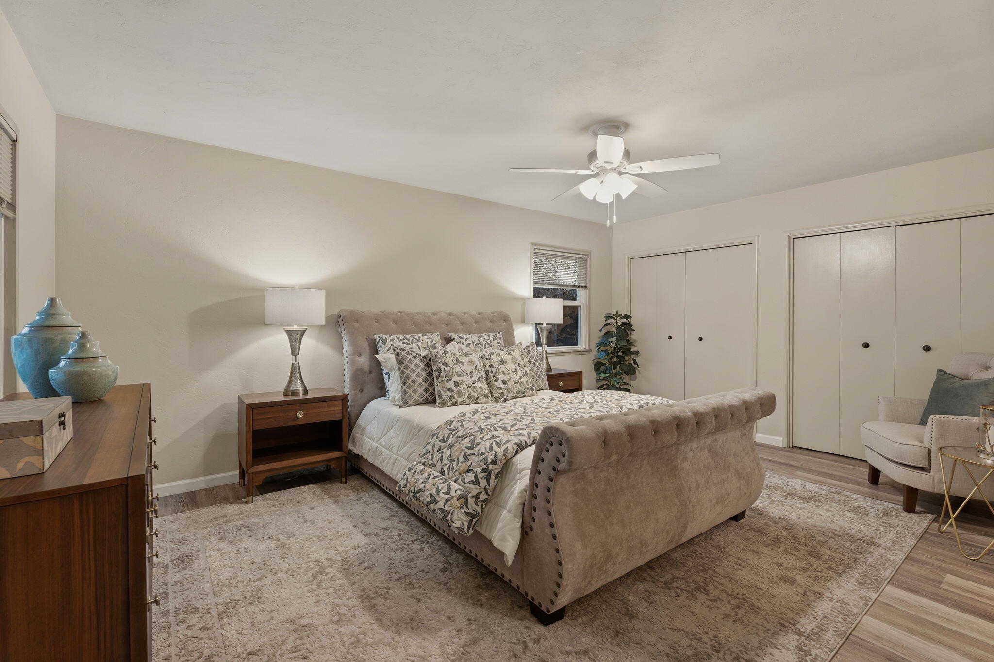 1613 W Meadow Ave, Visalia, CA 93277