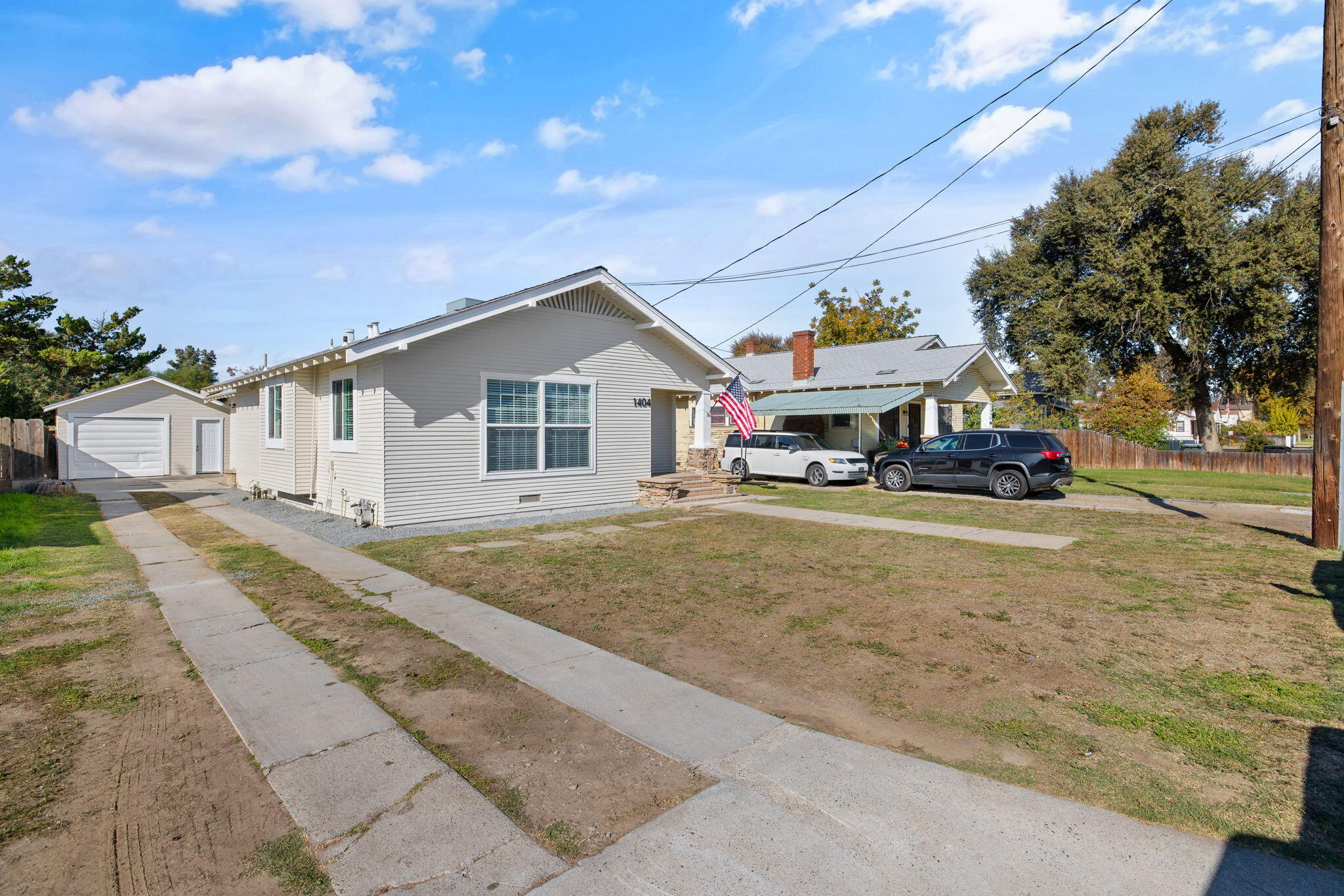 1404 Kaweah St, Hanford, CA 93230