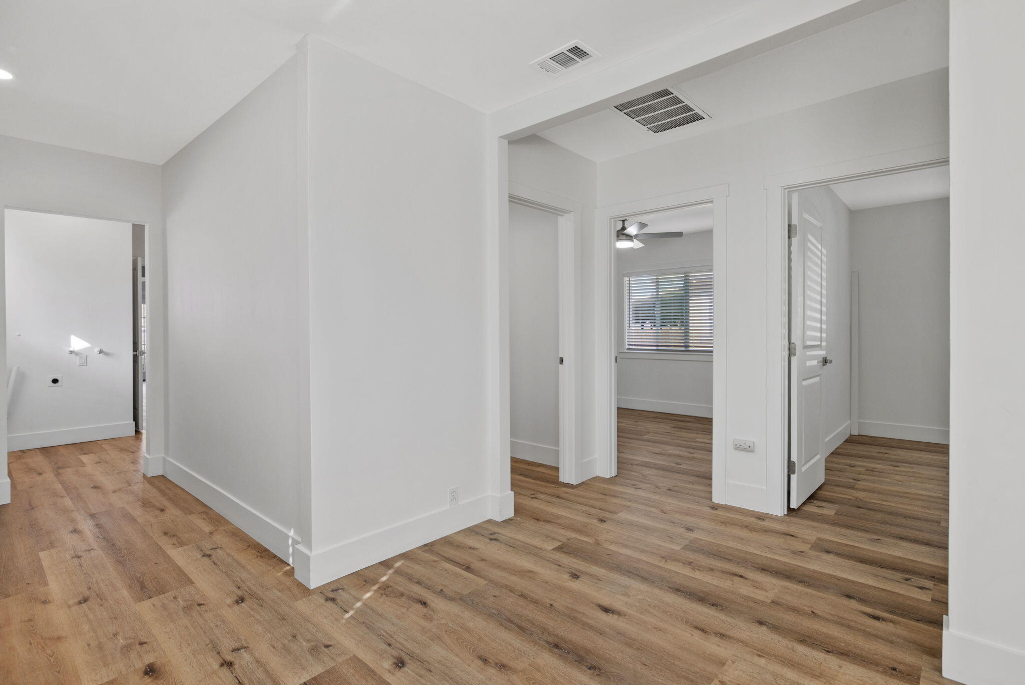 1404 Kaweah St, Hanford, CA 93230