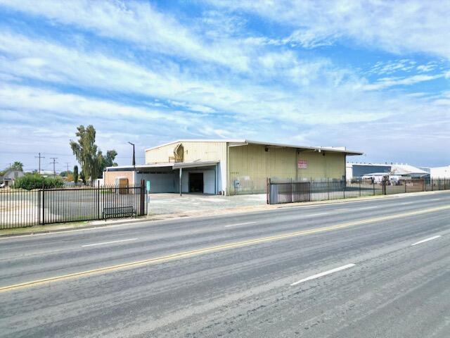 19757 Orange Belt Dr Dr, Strathmore, CA 93267