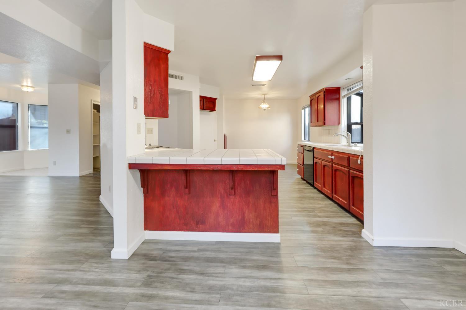 503 E Alluvial Ave, Fresno, CA 93720