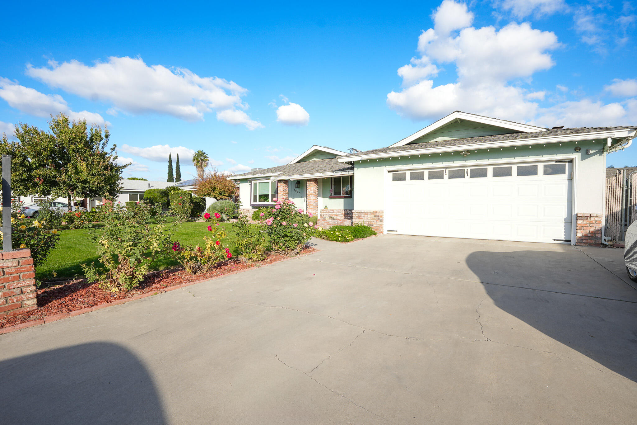 2922 S Linda Vista St, Visalia, CA 93277