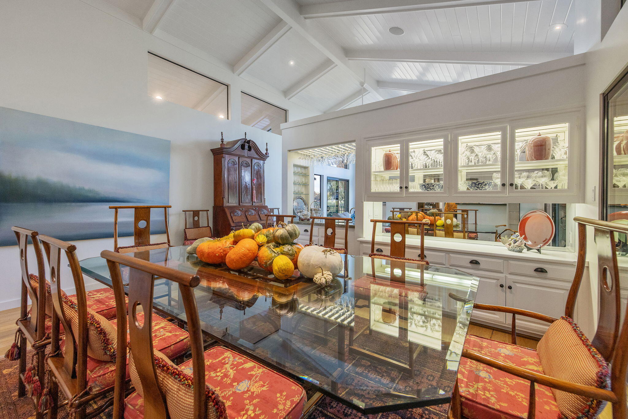 716 N Silvervale Dr, Visalia, CA 93291