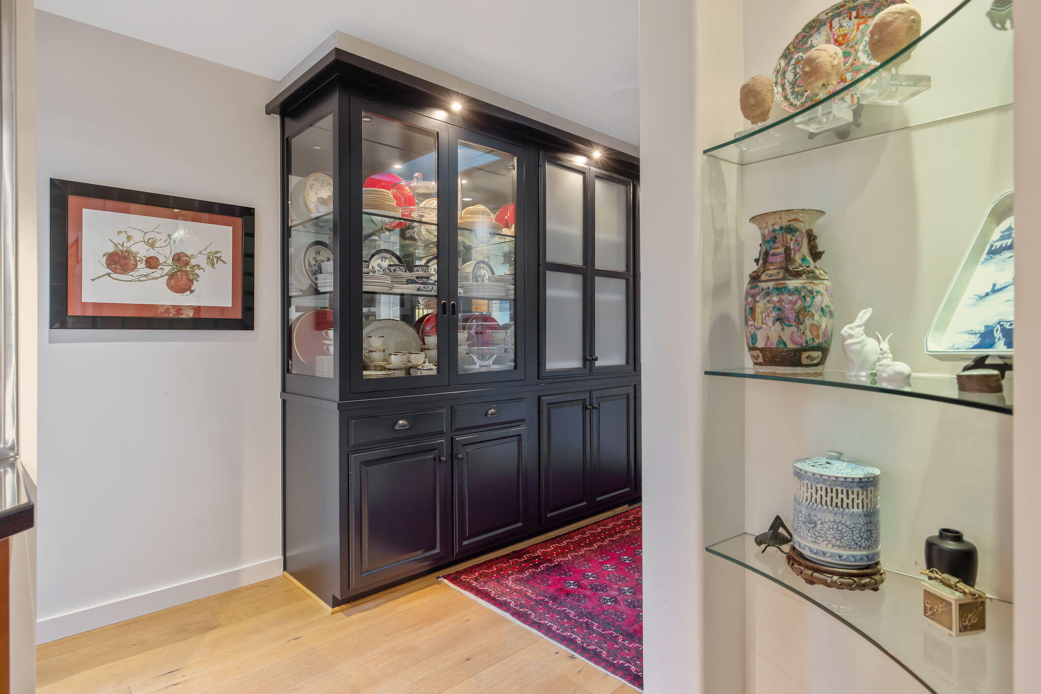 716 N Silvervale Dr, Visalia, CA 93291