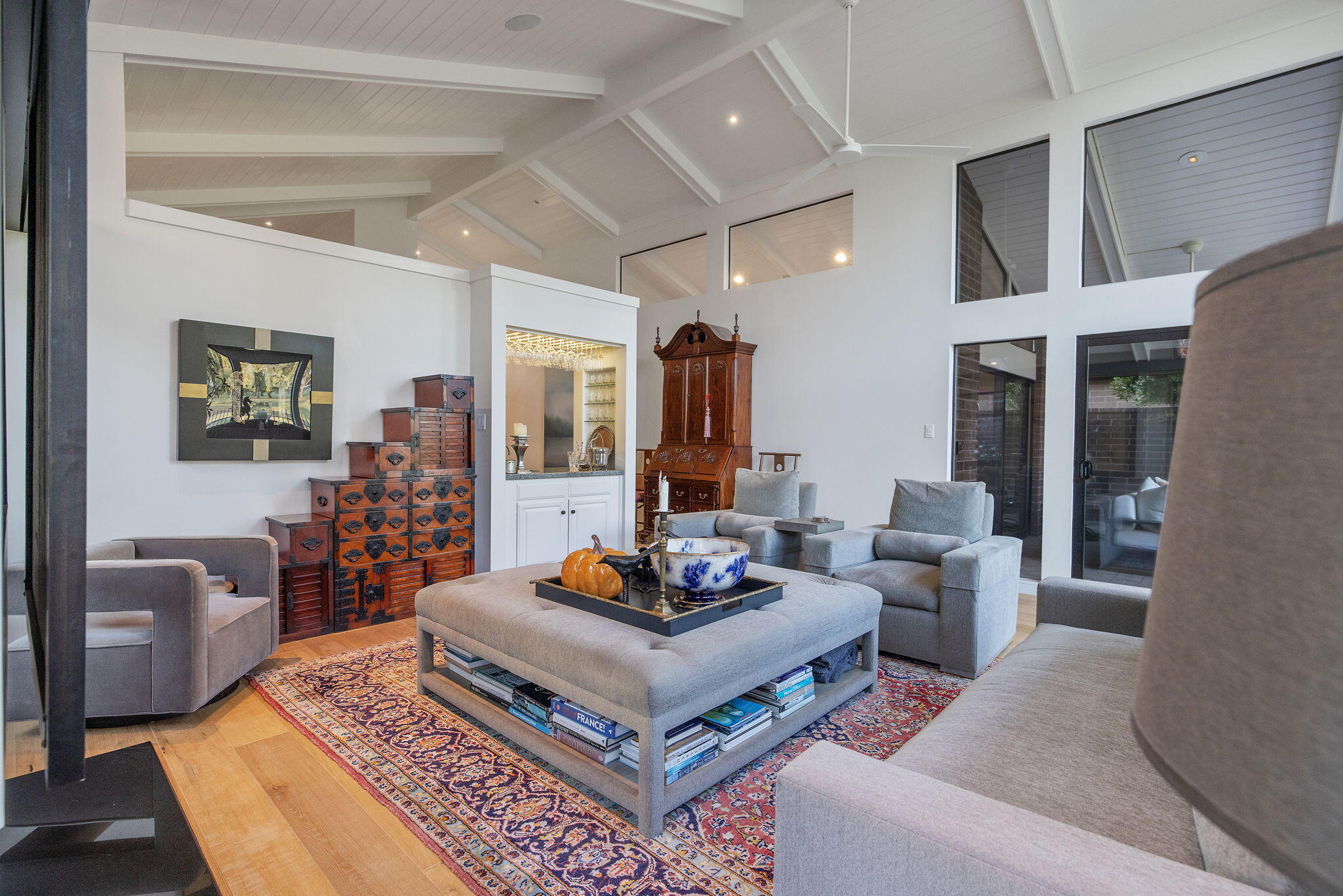 716 N Silvervale Dr, Visalia, CA 93291