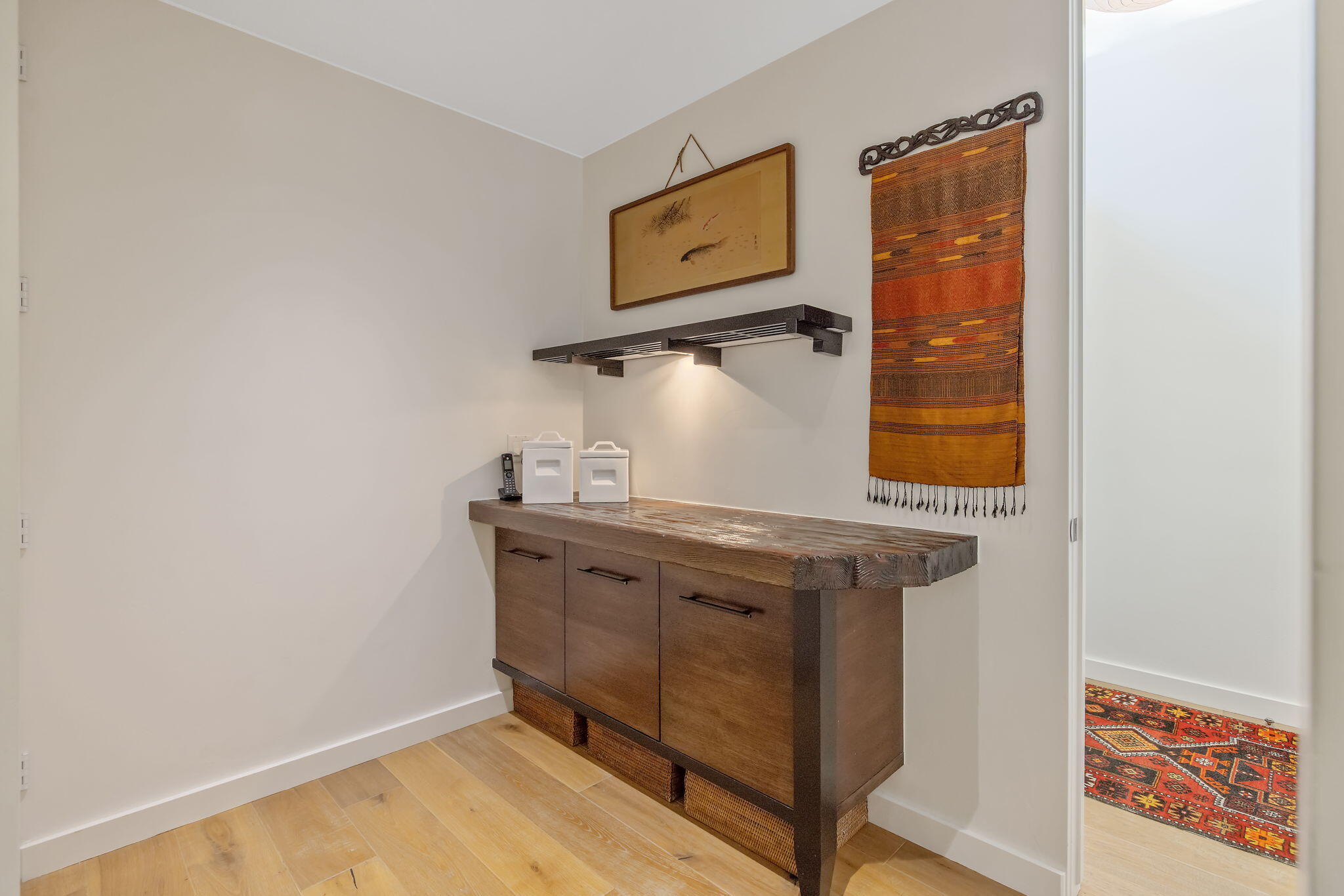 716 N Silvervale Dr, Visalia, CA 93291