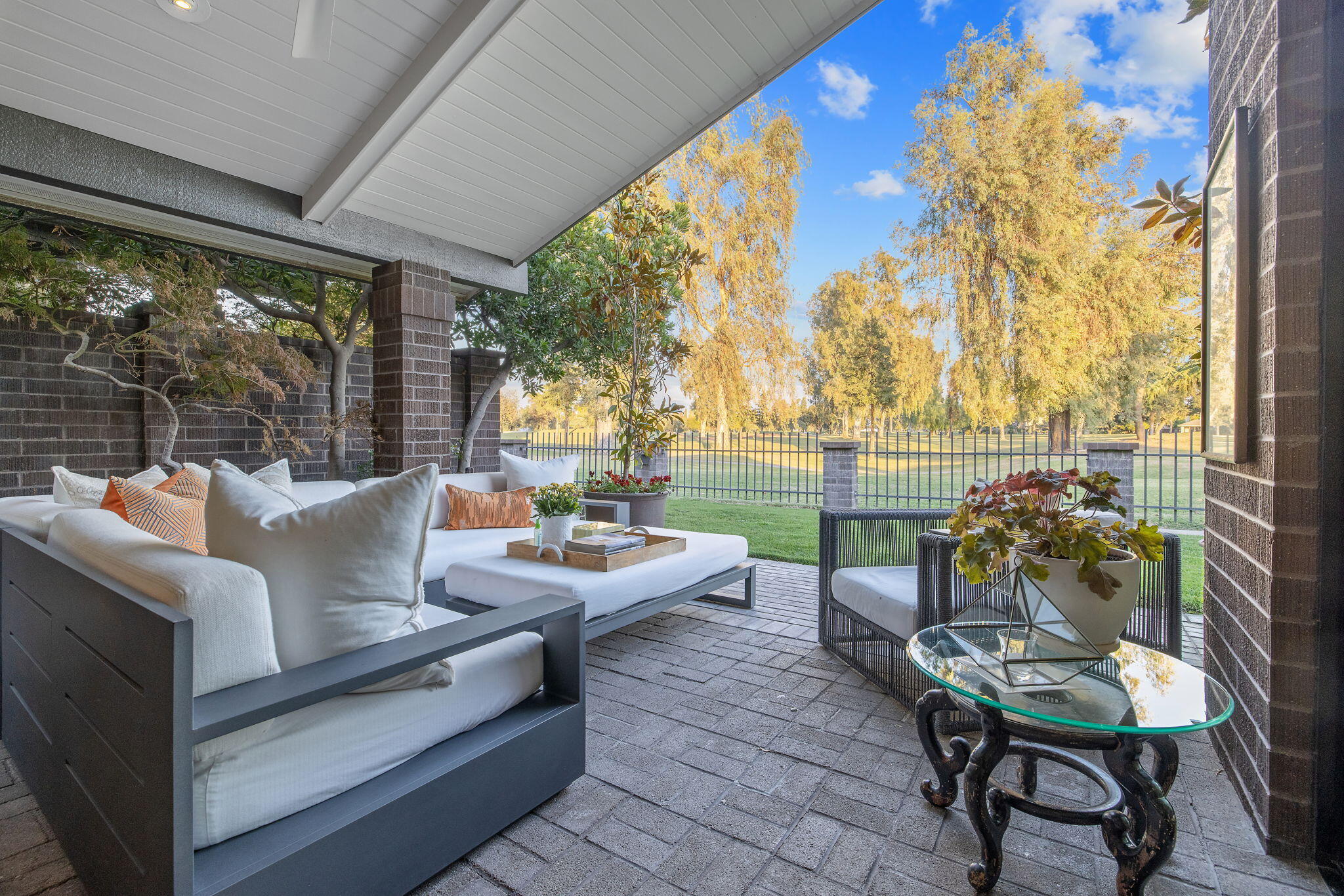 716 N Silvervale Dr, Visalia, CA 93291