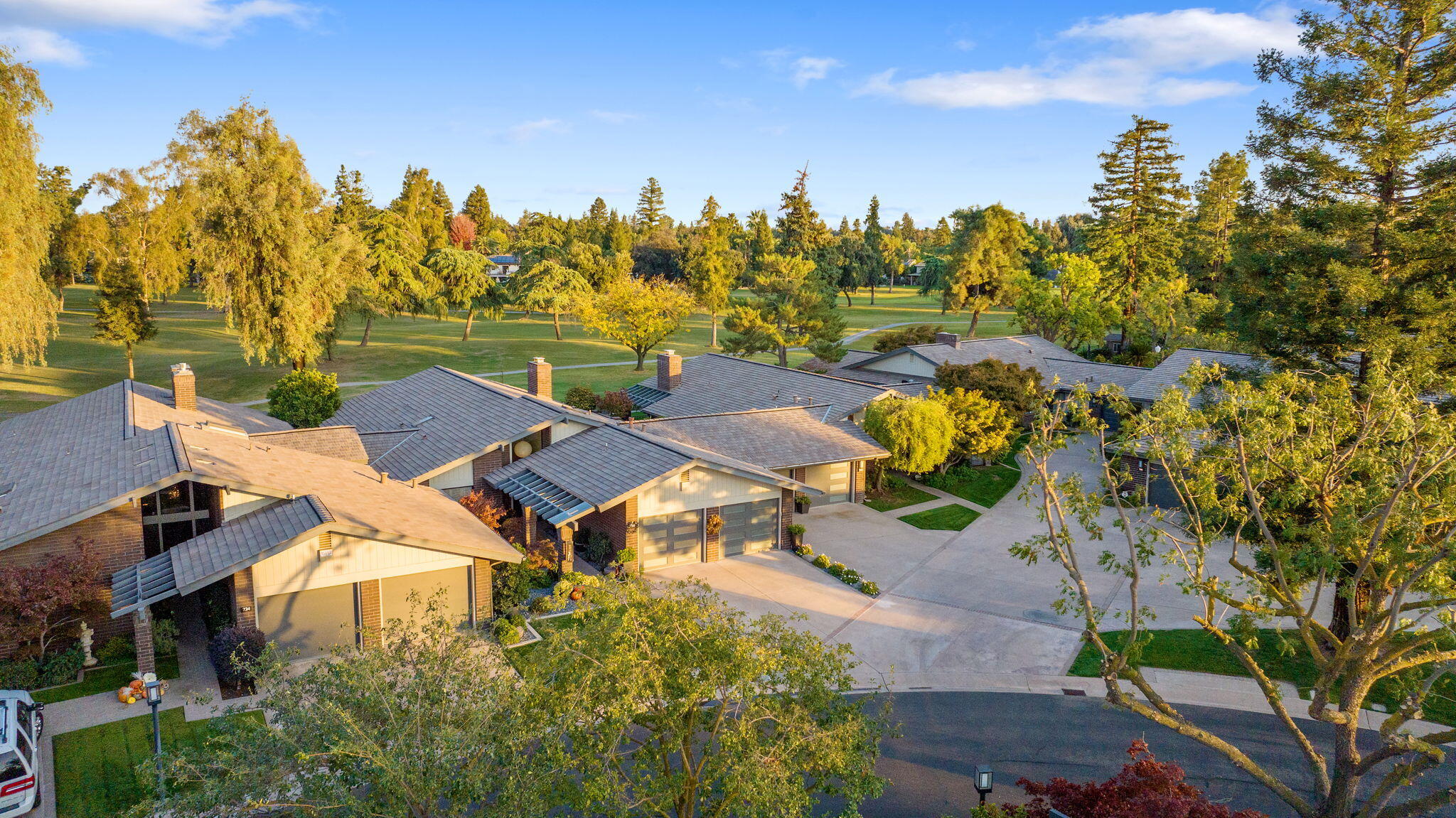 716 N Silvervale Dr, Visalia, CA 93291