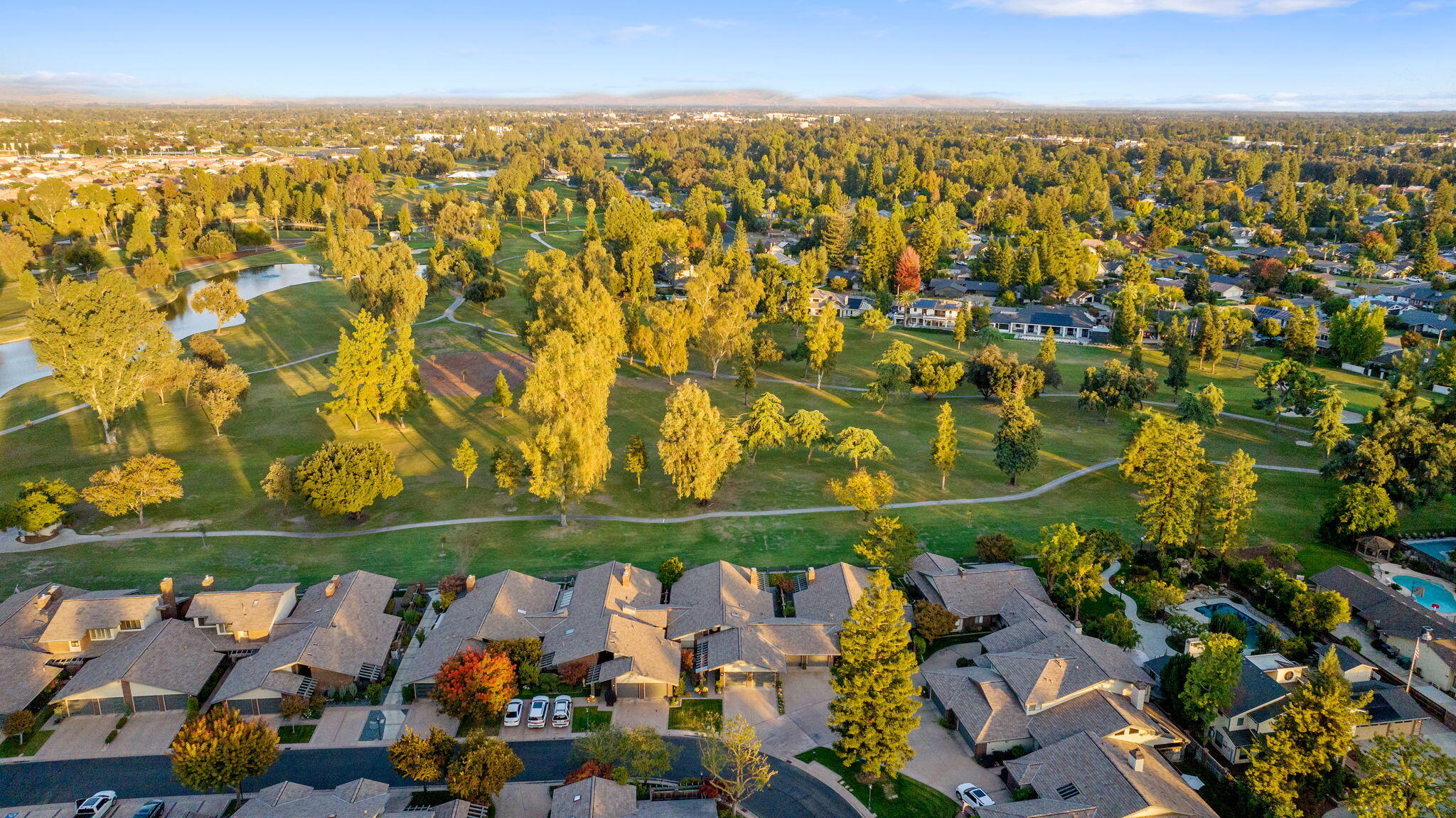 716 N Silvervale Dr, Visalia, CA 93291