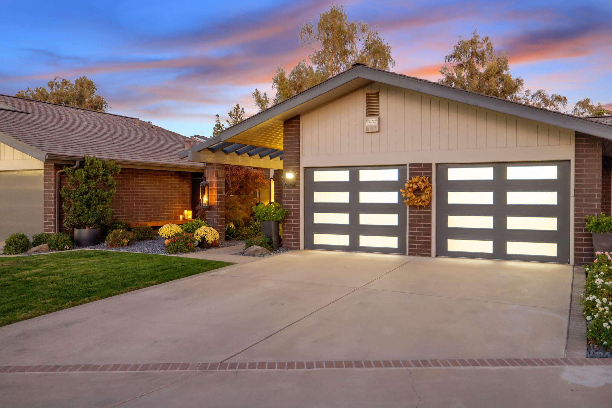 716 N Silvervale Dr, Visalia, CA 93291