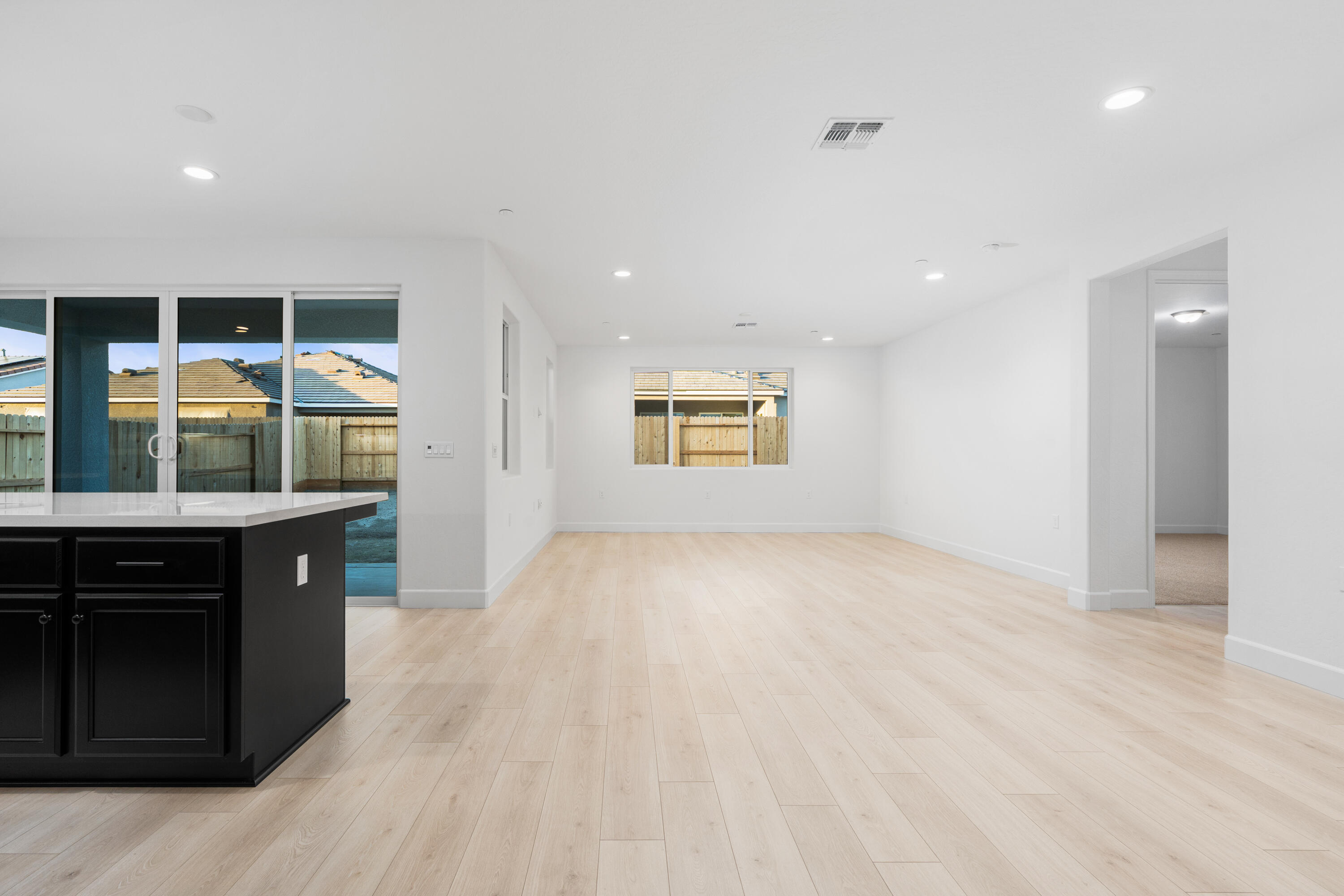 2936 Crystal Downs Ave, Tulare, CA 93274