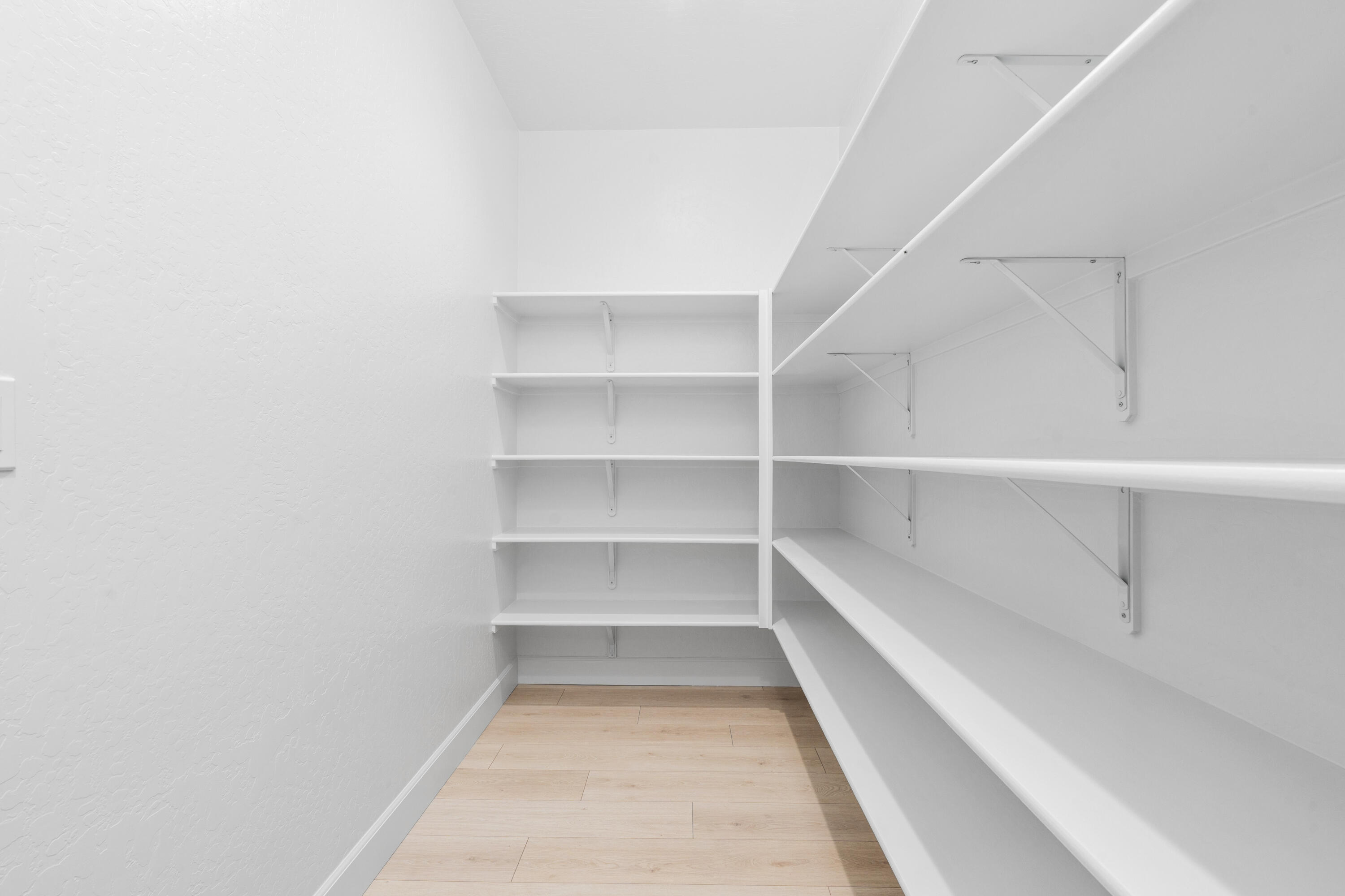 2936 Crystal Downs Ave, Tulare, CA 93274