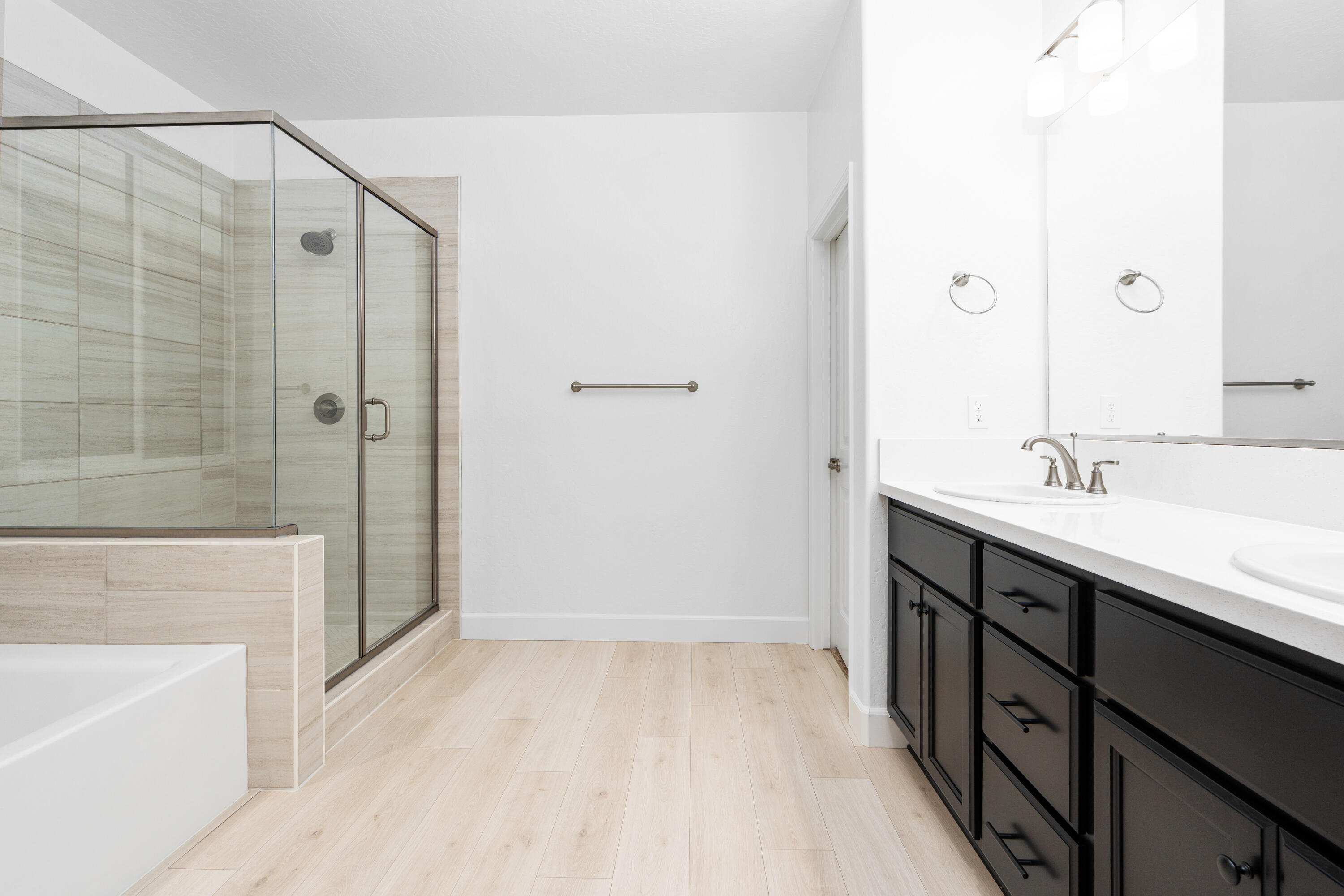 2936 Crystal Downs Ave, Tulare, CA 93274