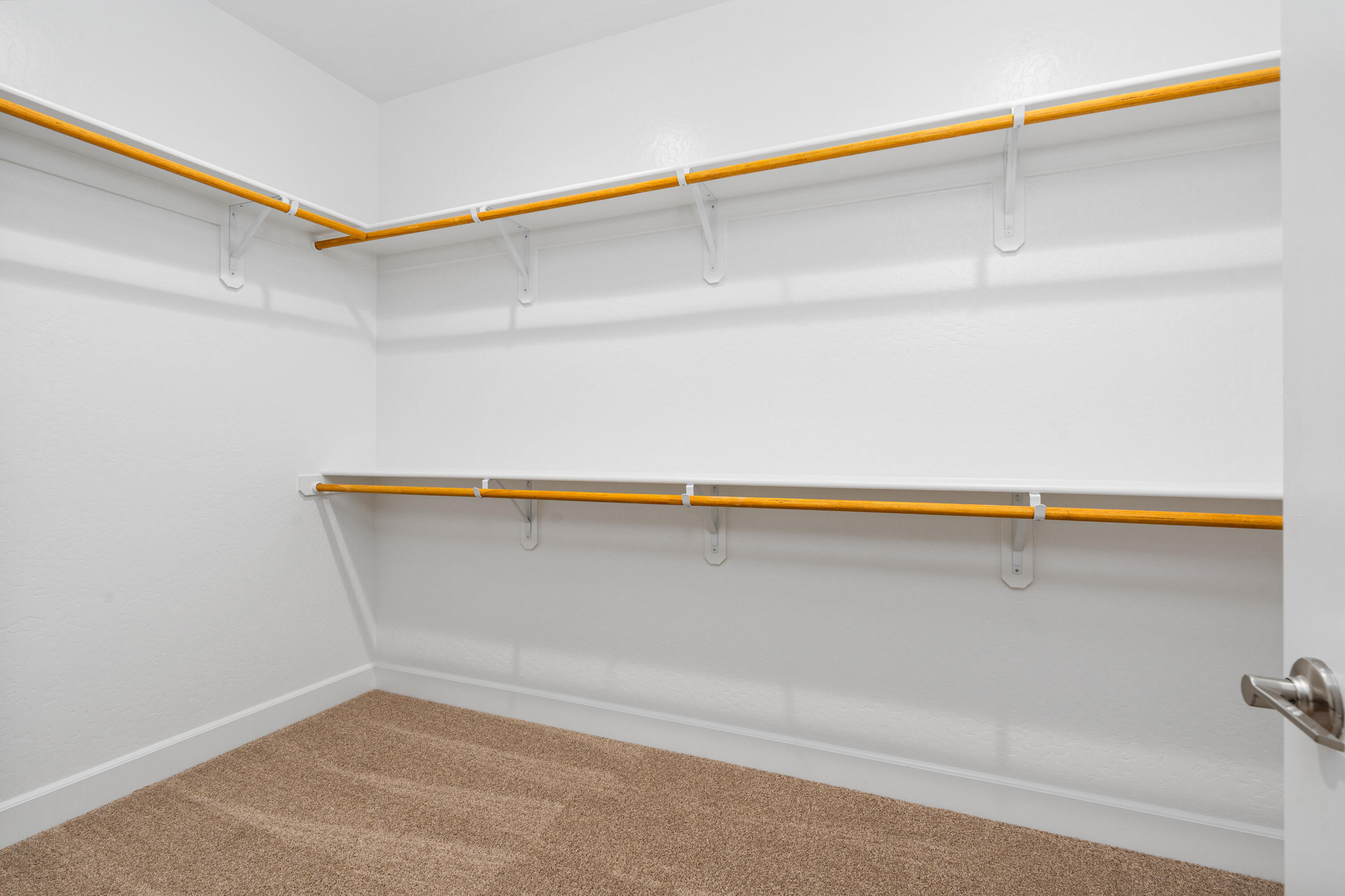 2936 Crystal Downs Ave, Tulare, CA 93274