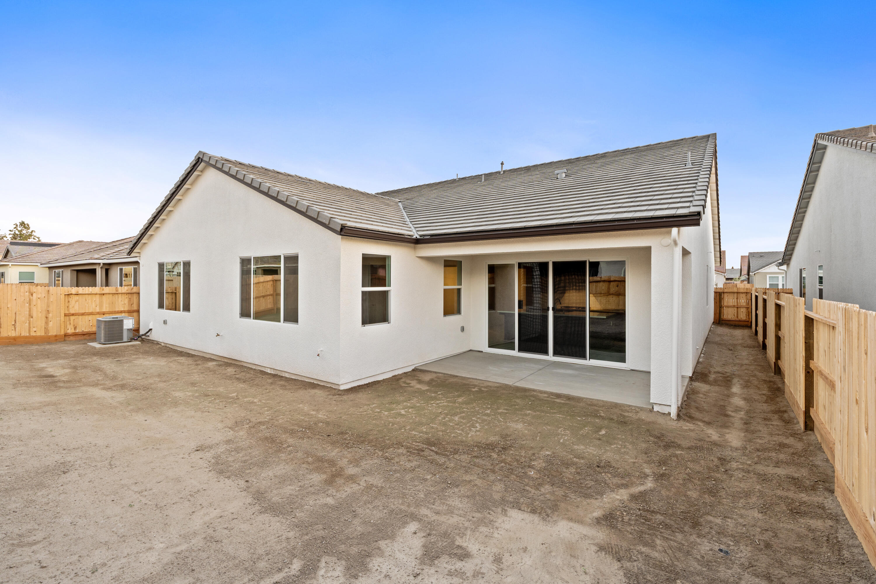2936 Crystal Downs Ave, Tulare, CA 93274