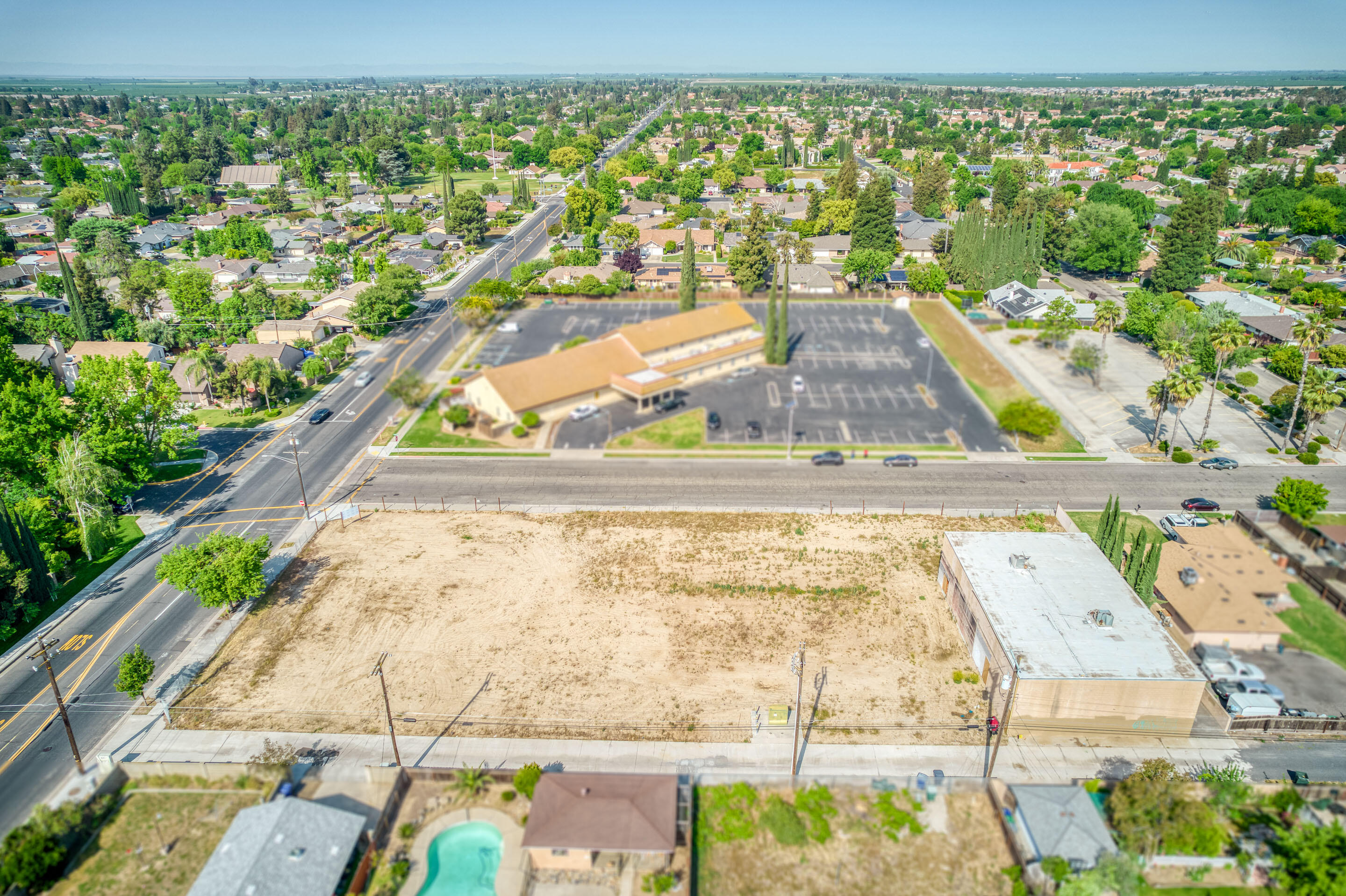 1803 Sunset Ave, Madera, CA 93637