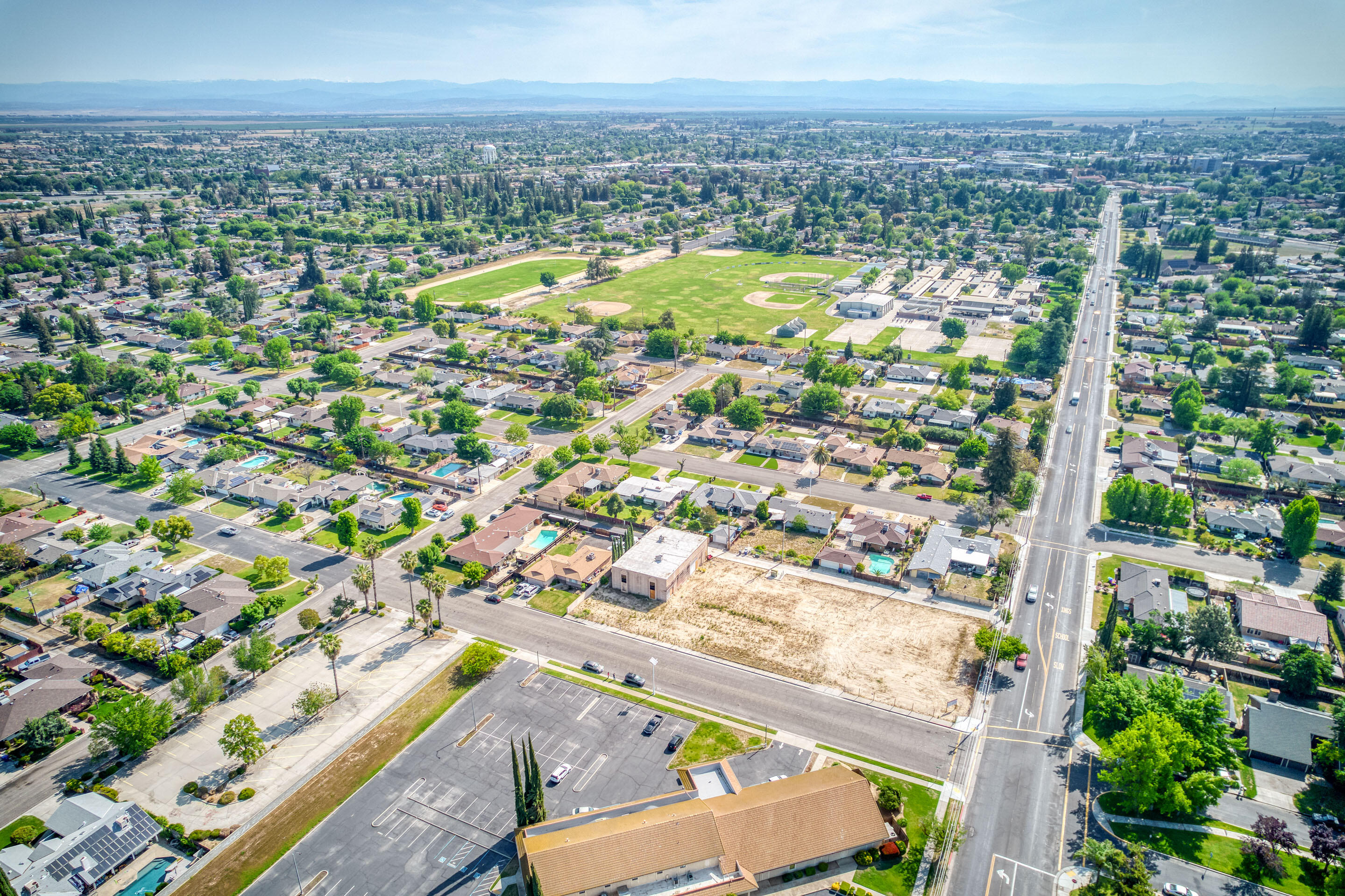 1803 Sunset Ave, Madera, CA 93637