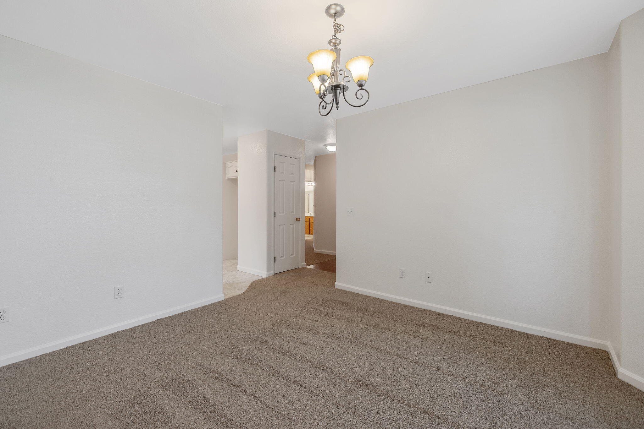 1482 Betty St, Exeter, CA 93221