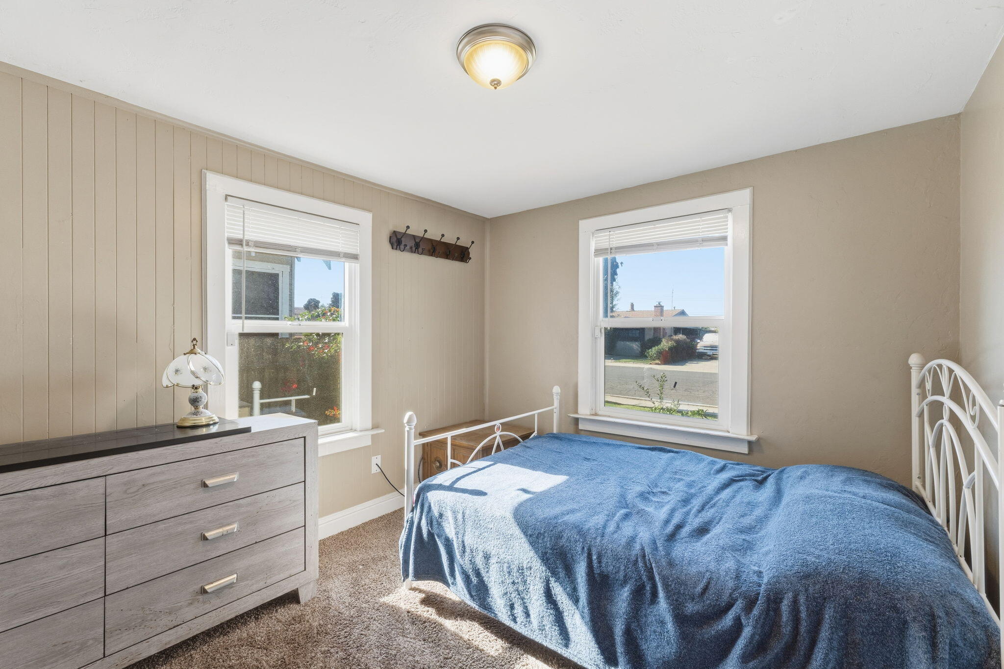 321 N Orange Ave, Exeter, CA 93221