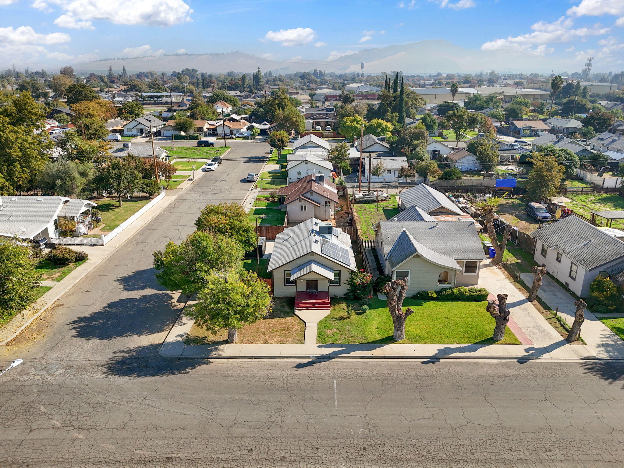 321 N Orange Ave, Exeter, CA 93221