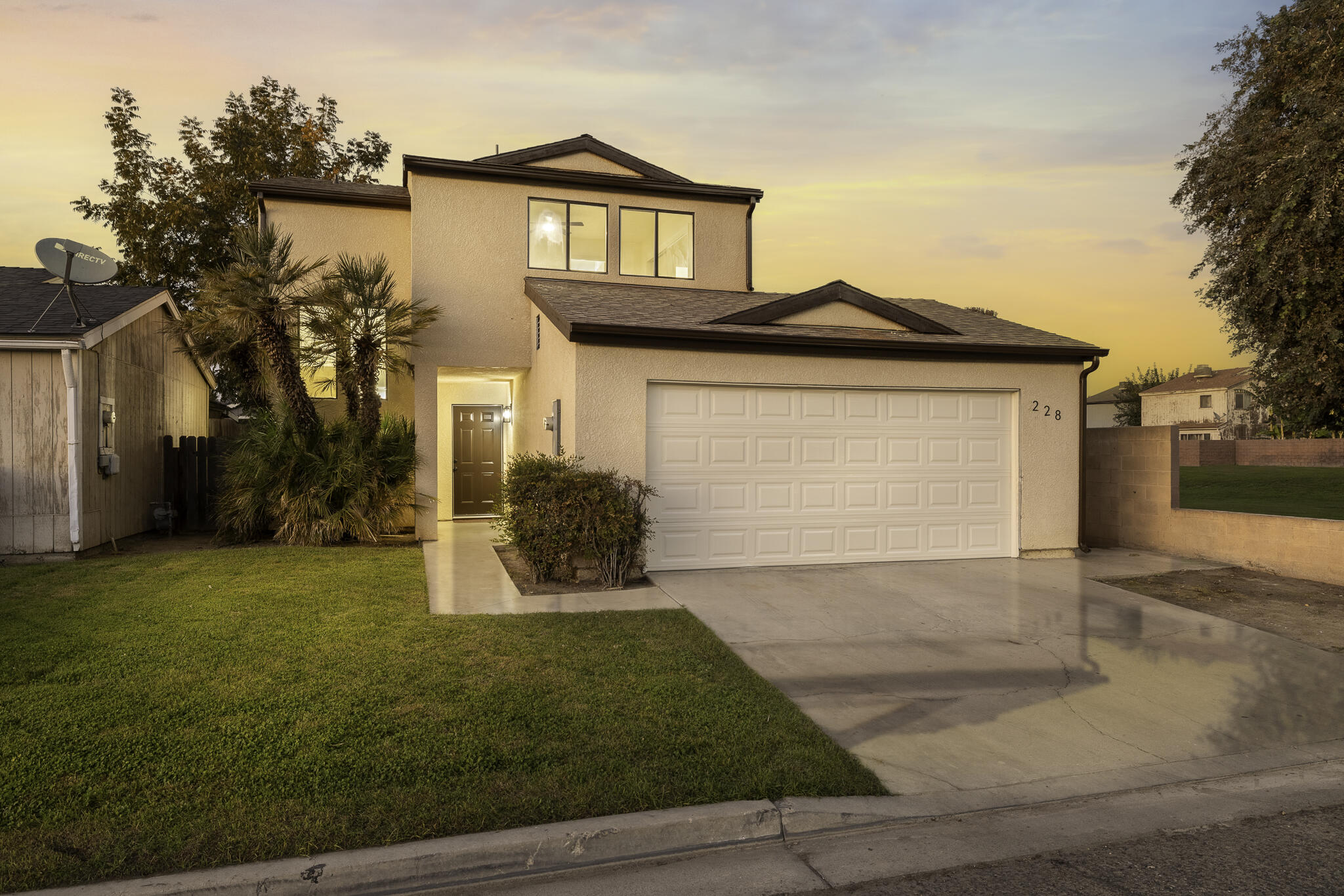 228 E Harold Ct, Visalia, CA 93291