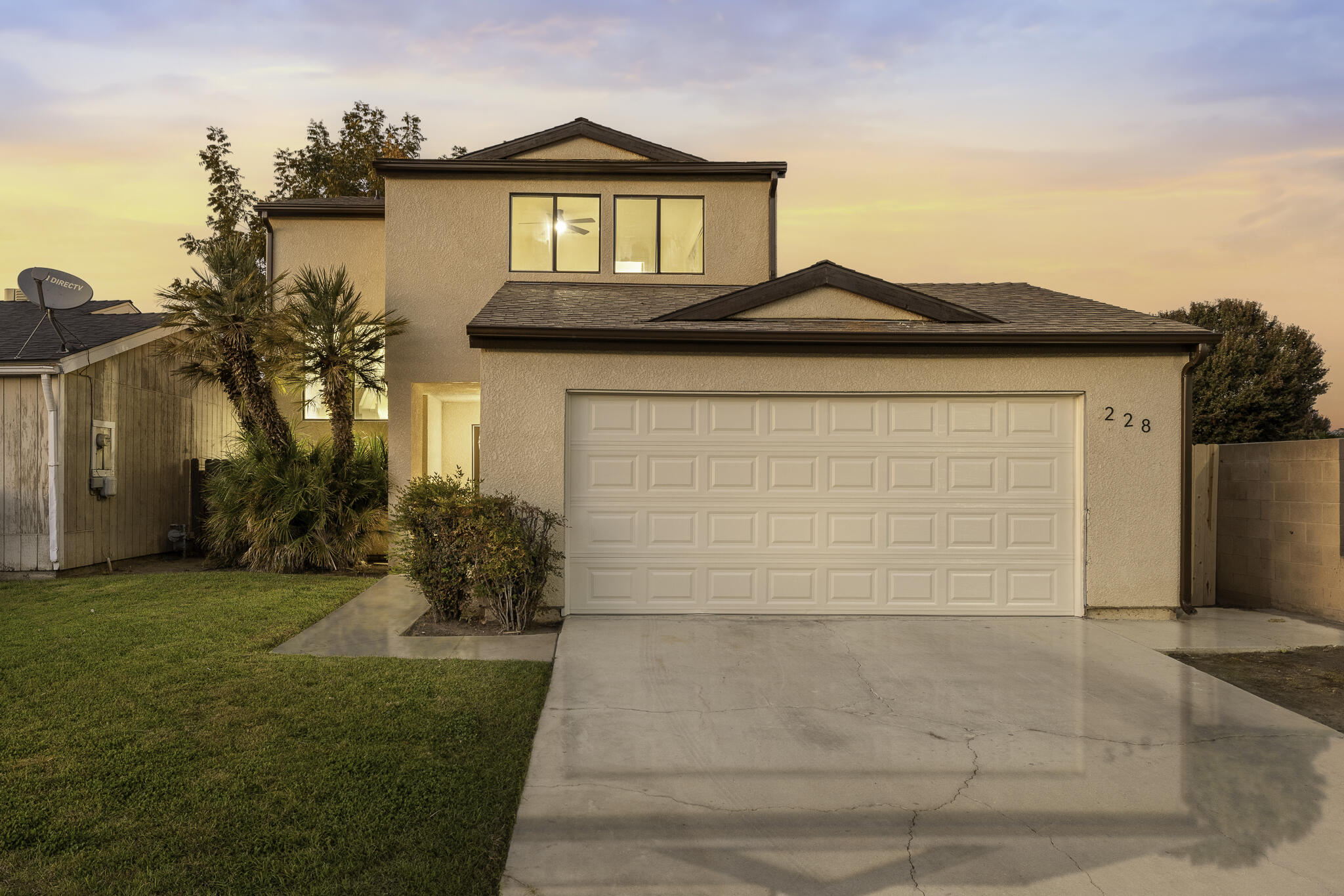 228 E Harold Ct, Visalia, CA 93291