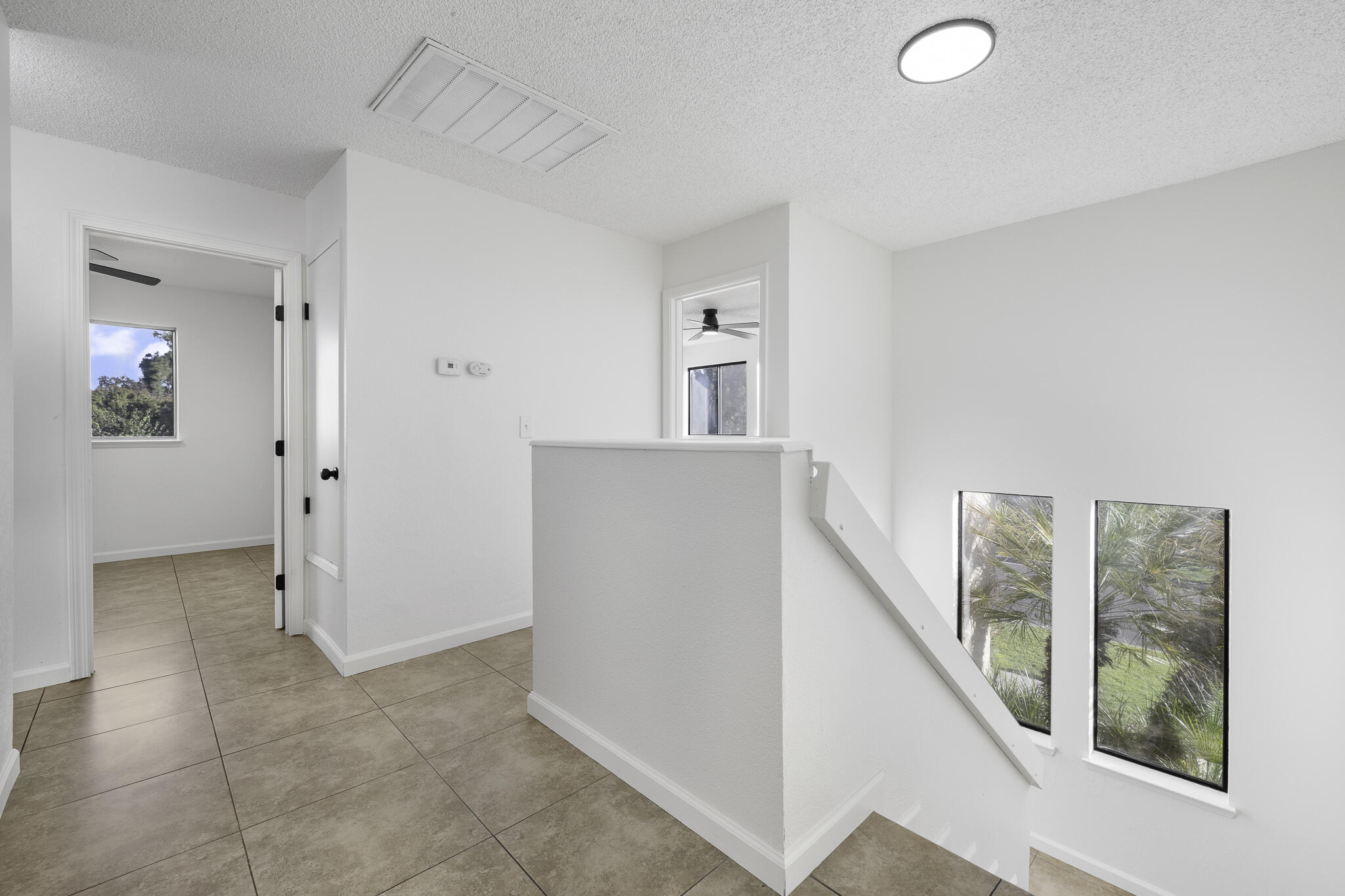 228 E Harold Ct, Visalia, CA 93291