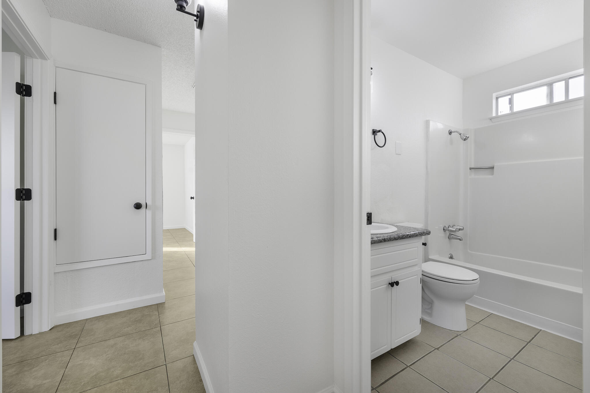 228 E Harold Ct, Visalia, CA 93291