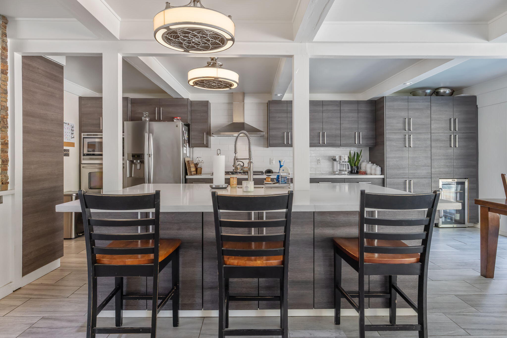 1420 W Meadow Ave, Visalia, CA 93277