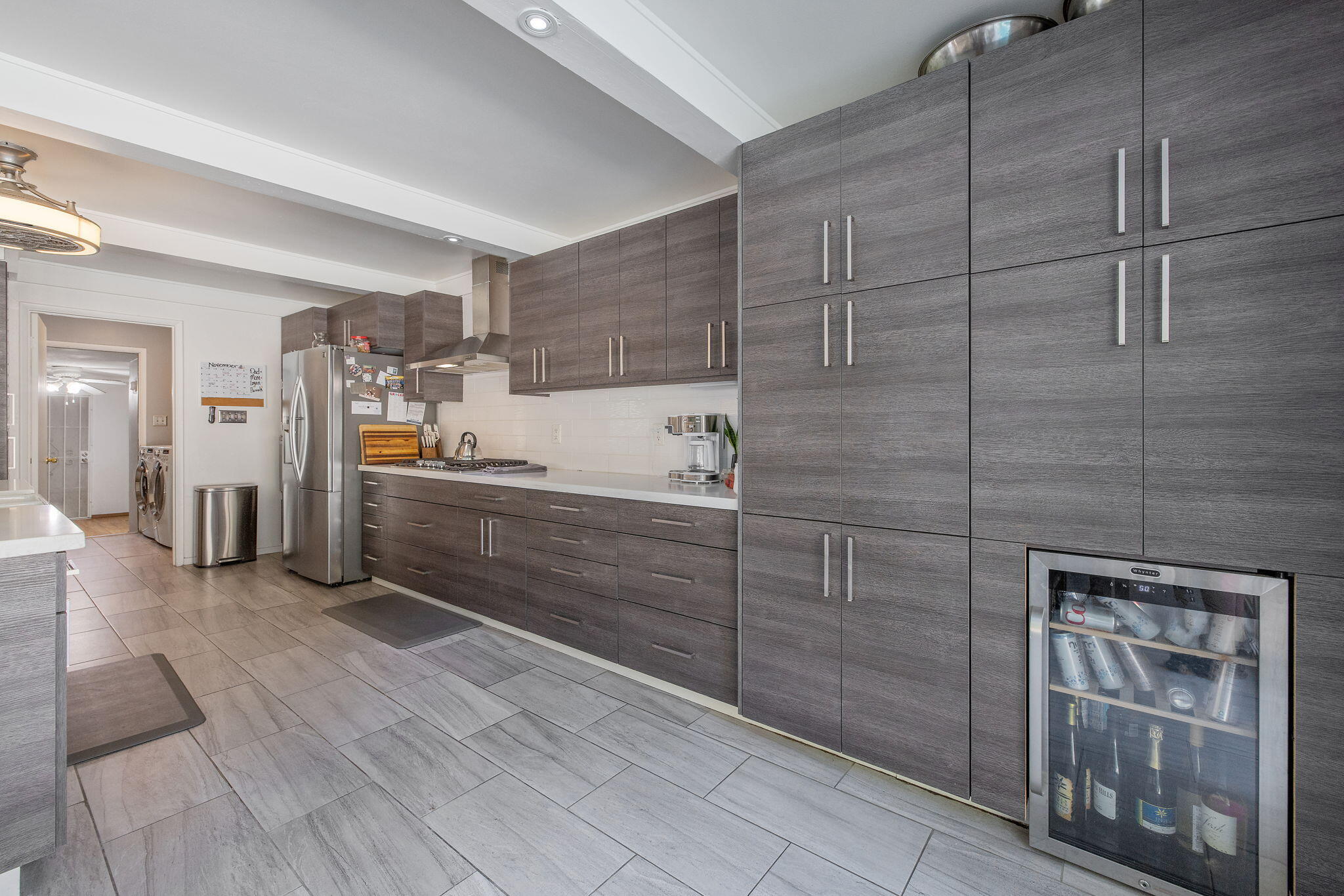 1420 W Meadow Ave, Visalia, CA 93277