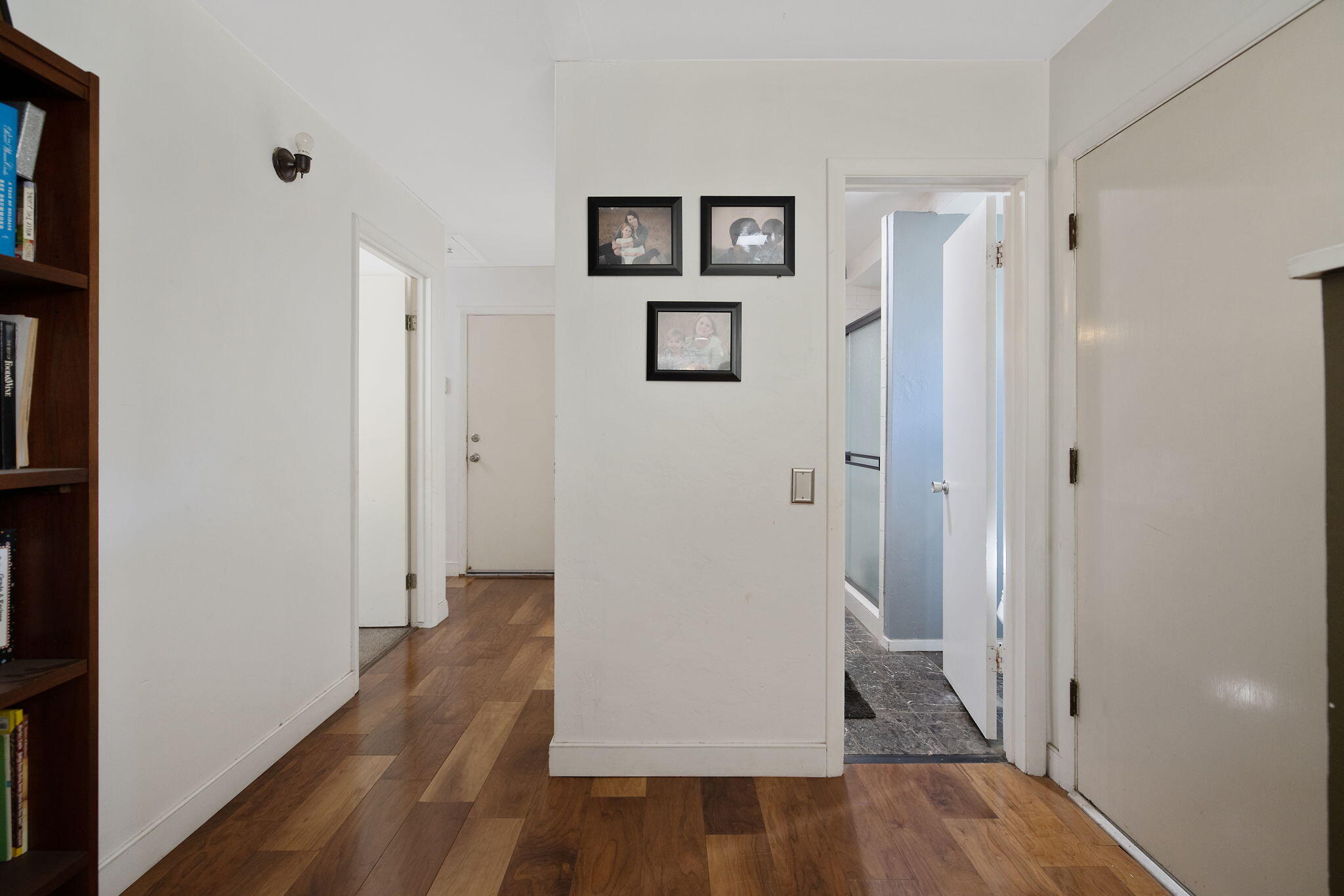 1420 W Meadow Ave, Visalia, CA 93277