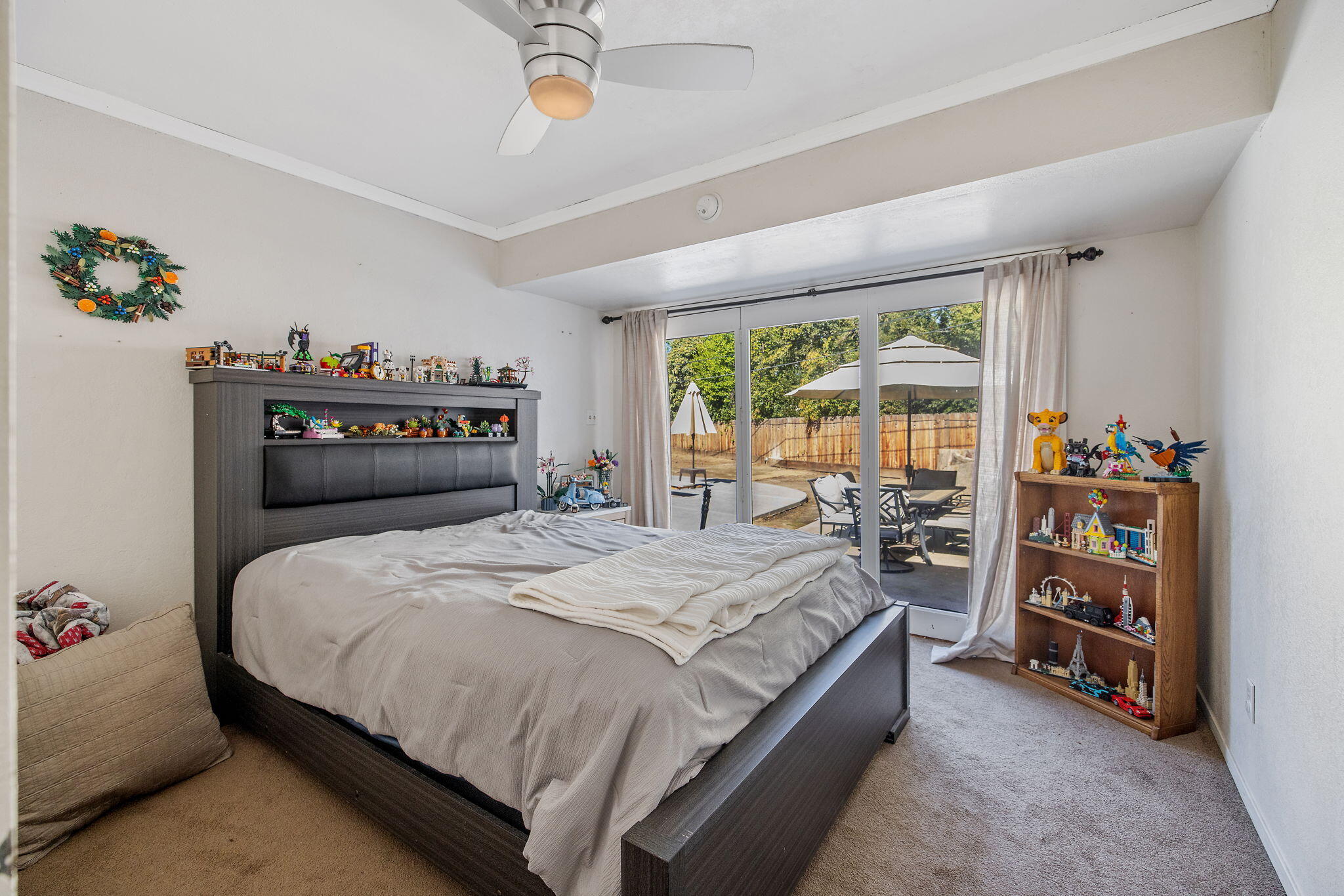 1420 W Meadow Ave, Visalia, CA 93277