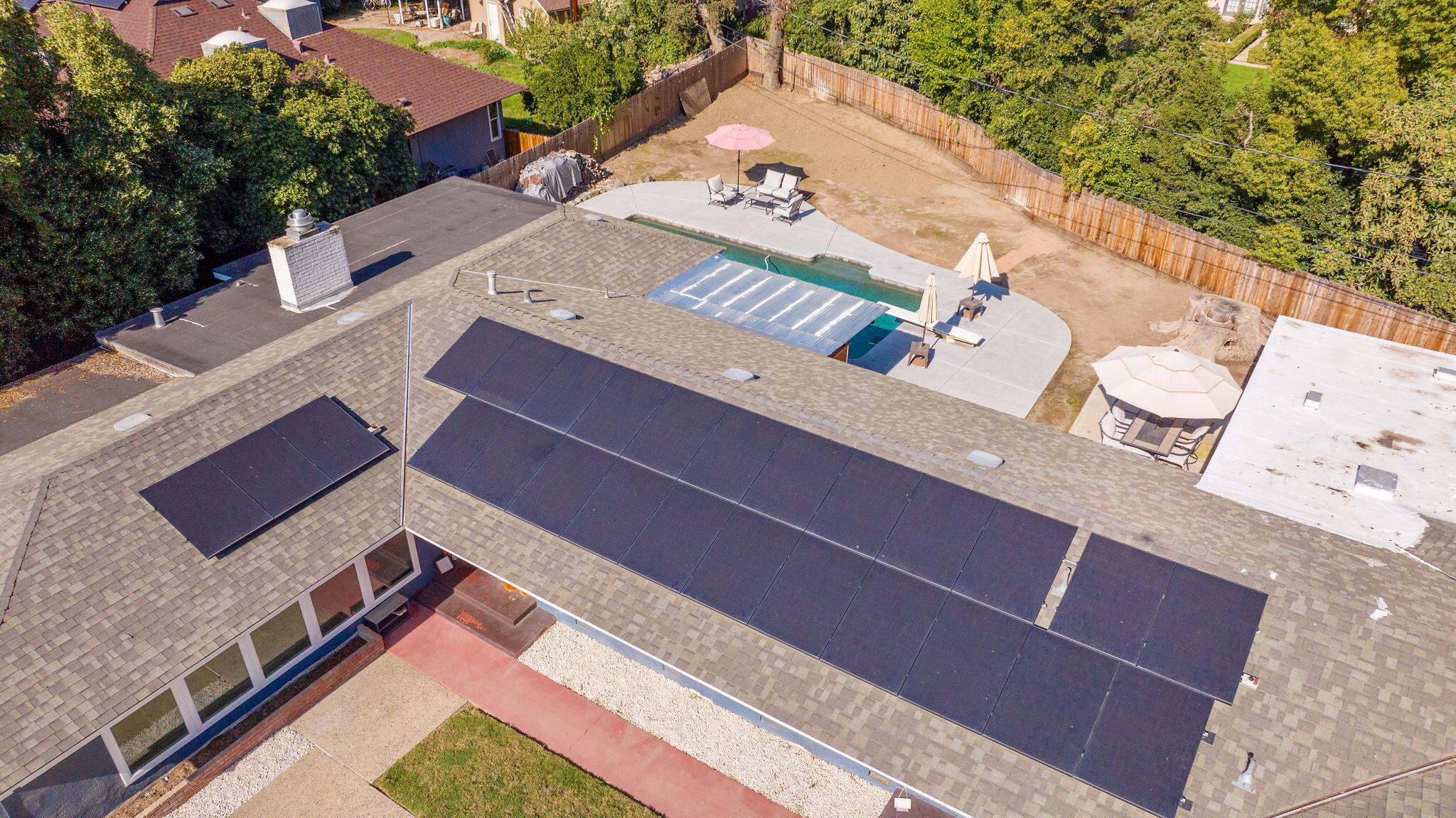 1420 W Meadow Ave, Visalia, CA 93277