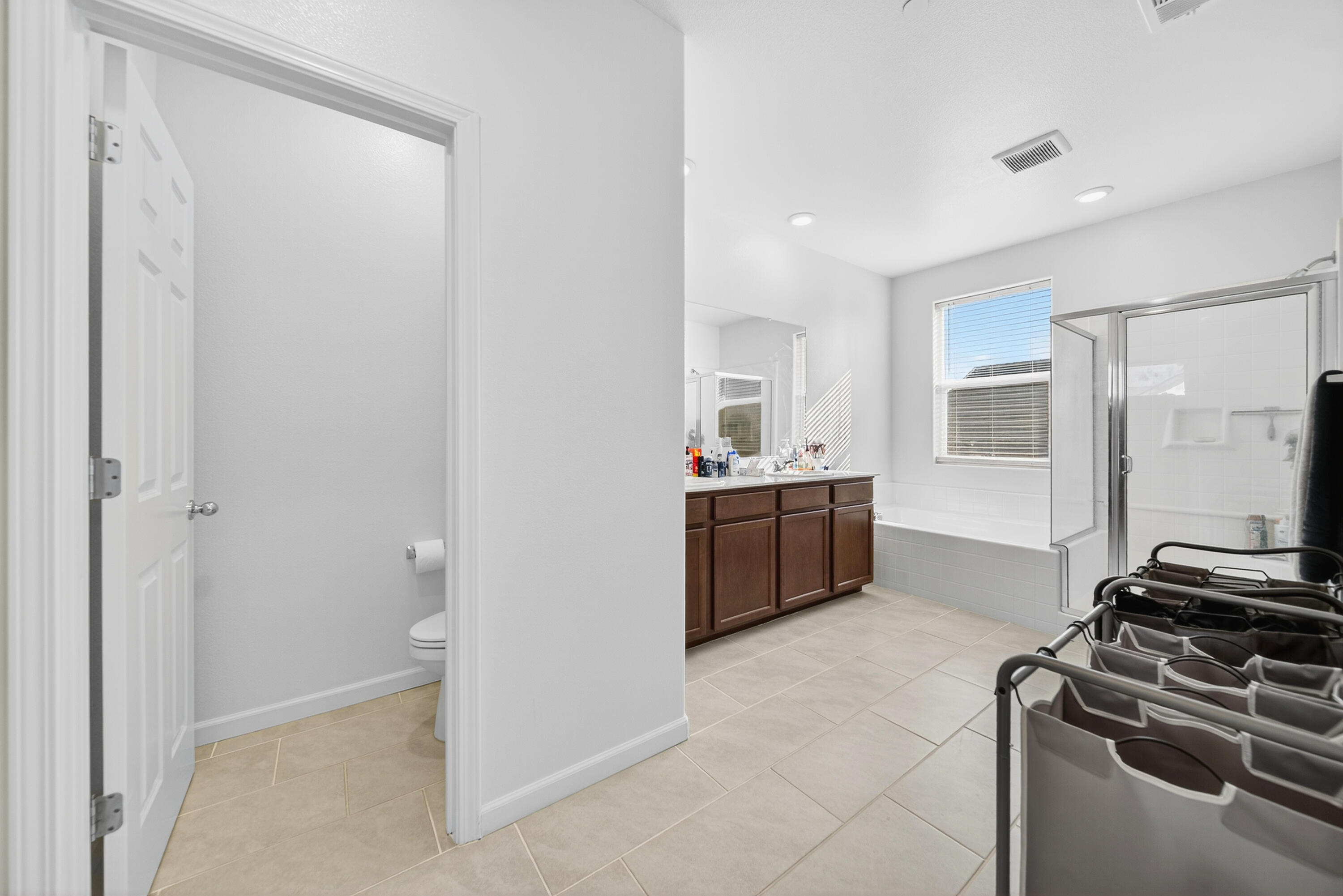 3219 E Mary Ave, Visalia, CA 93292