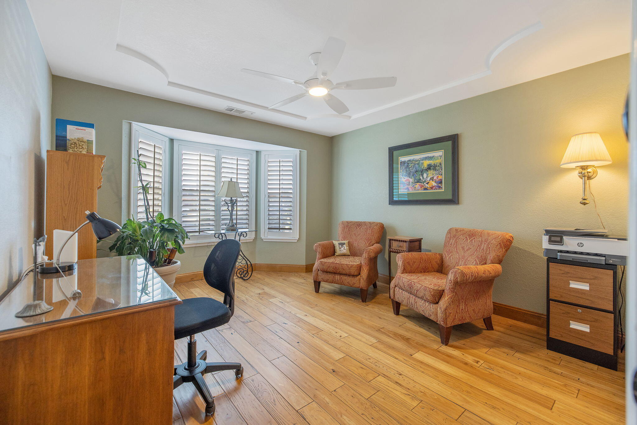 250 E Chestnut Ct, Visalia, CA 93292