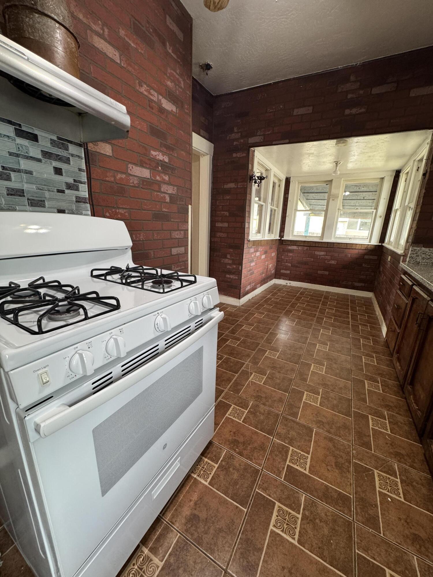 1121 Jepsen Ave, Corcoran, CA 93212