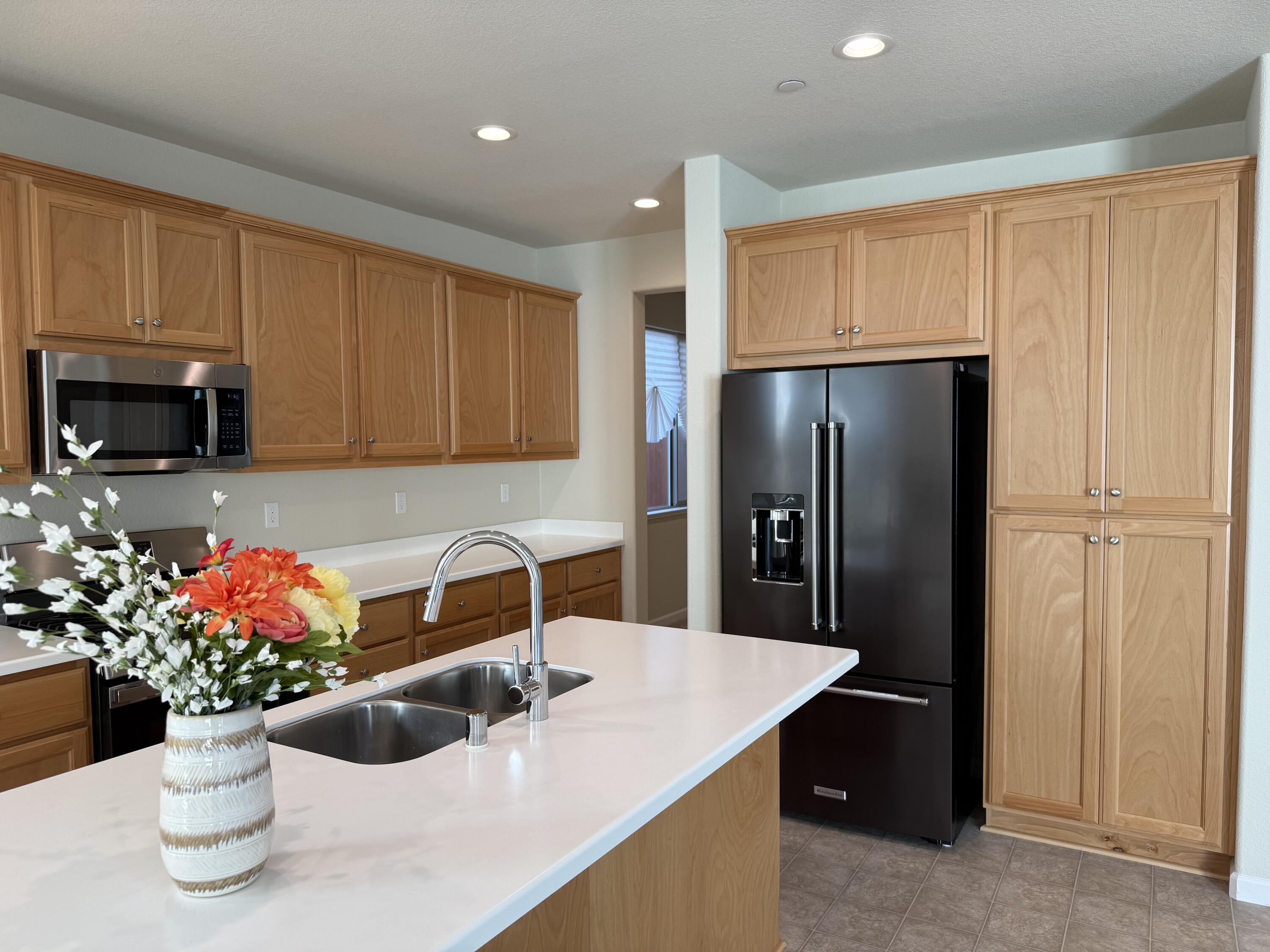 4344 Vanguard Dr, Modesto, CA 95358