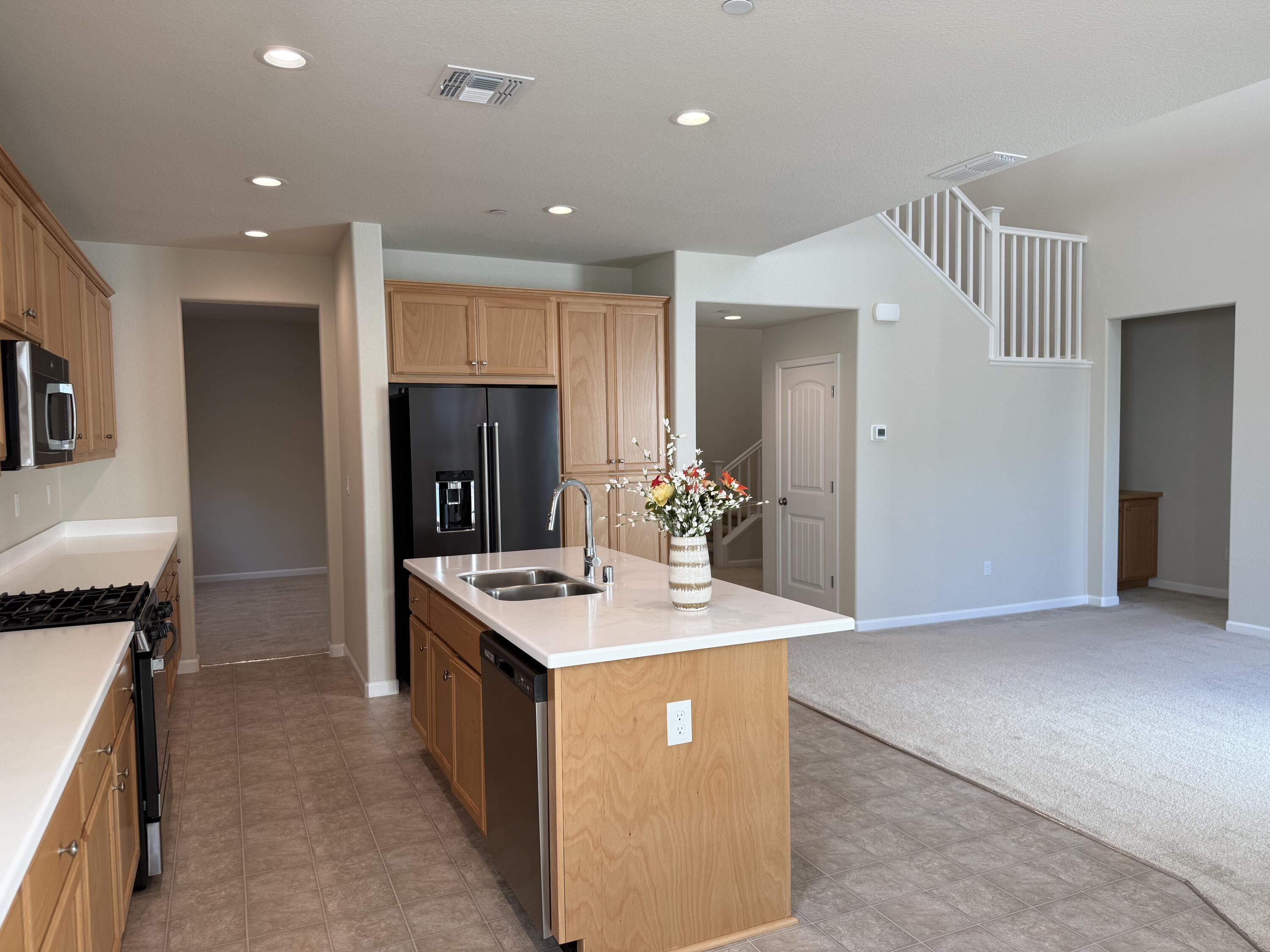 4344 Vanguard Dr, Modesto, CA 95358