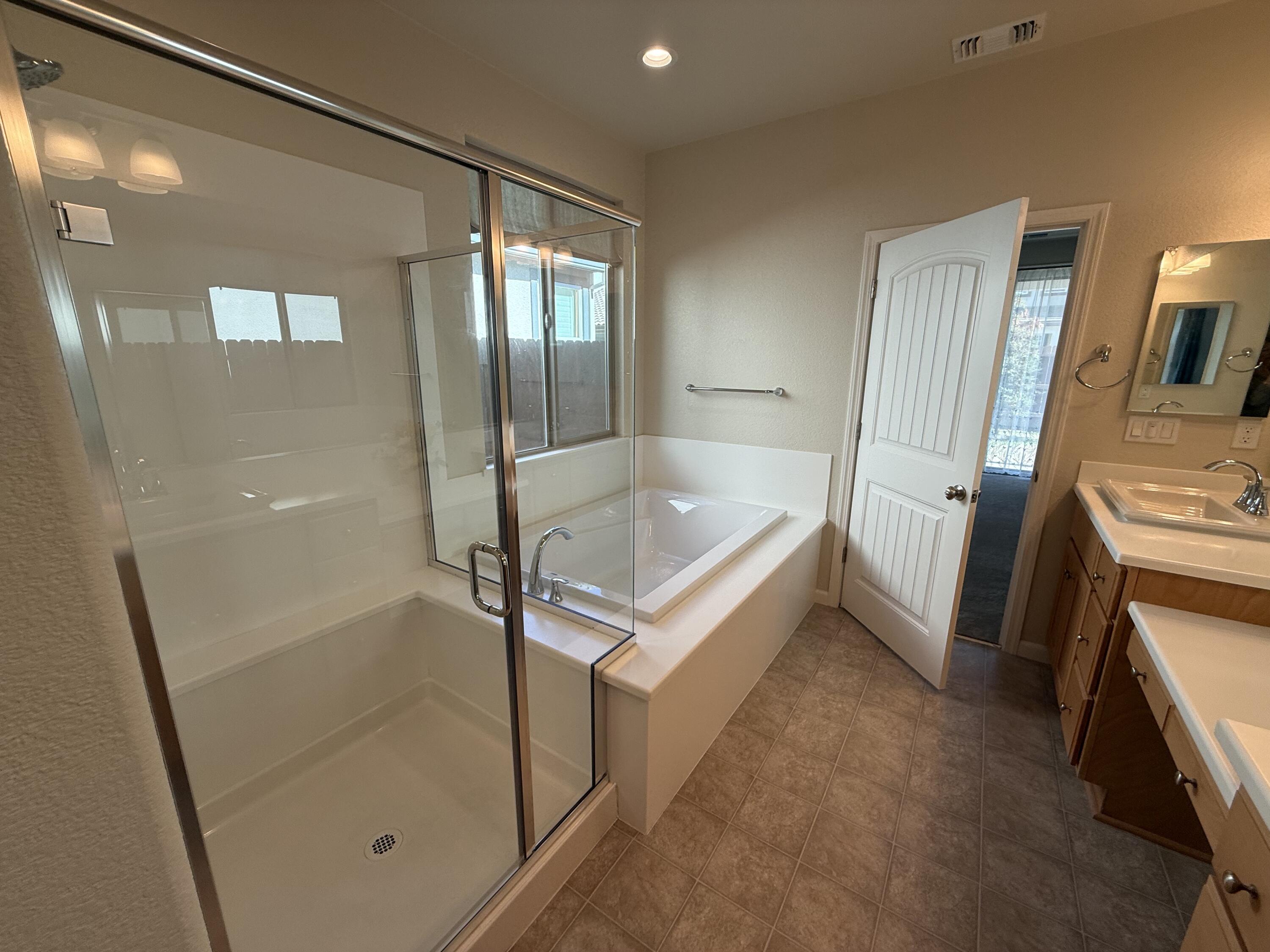 4344 Vanguard Dr, Modesto, CA 95358