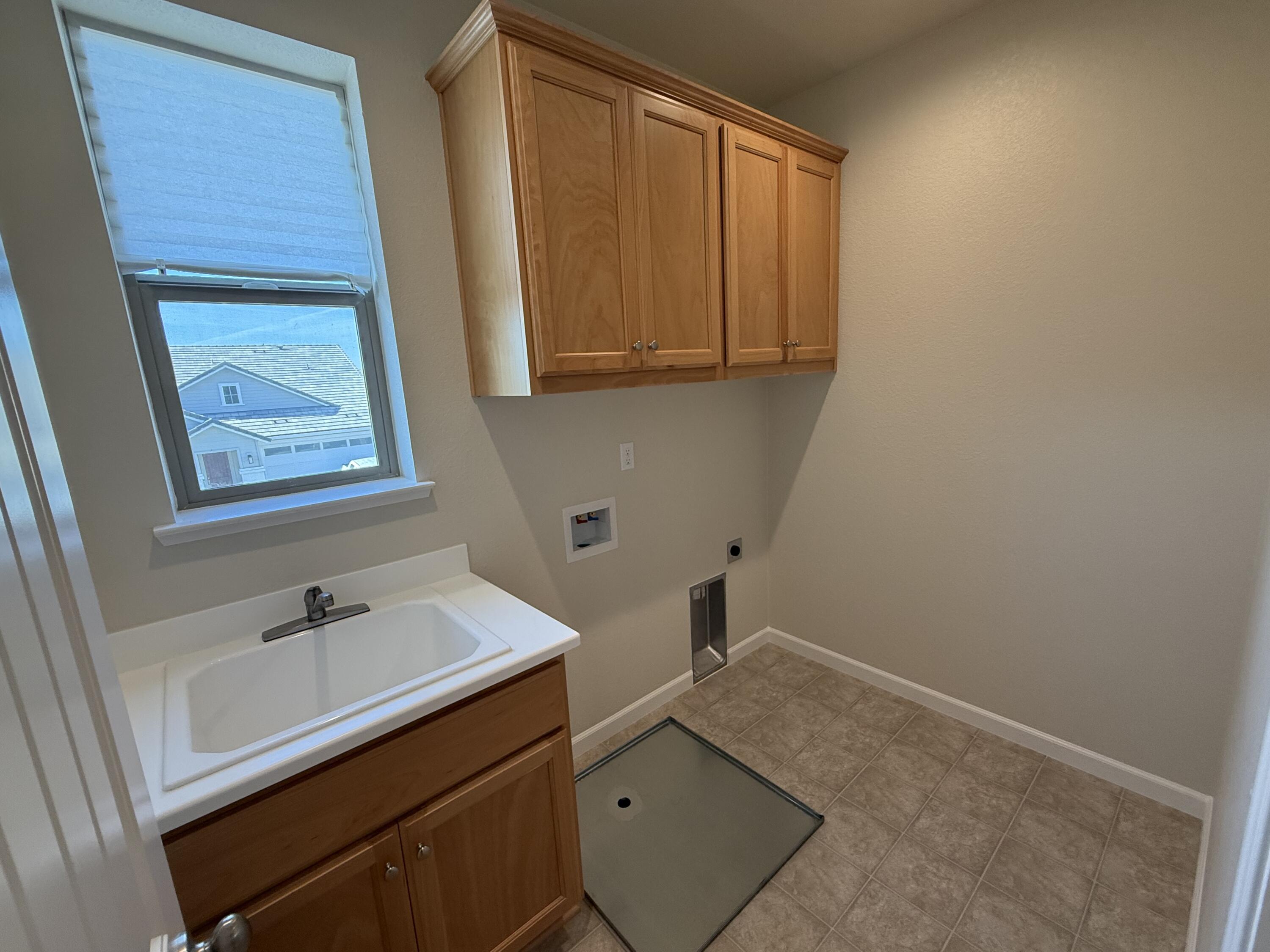 4344 Vanguard Dr, Modesto, CA 95358