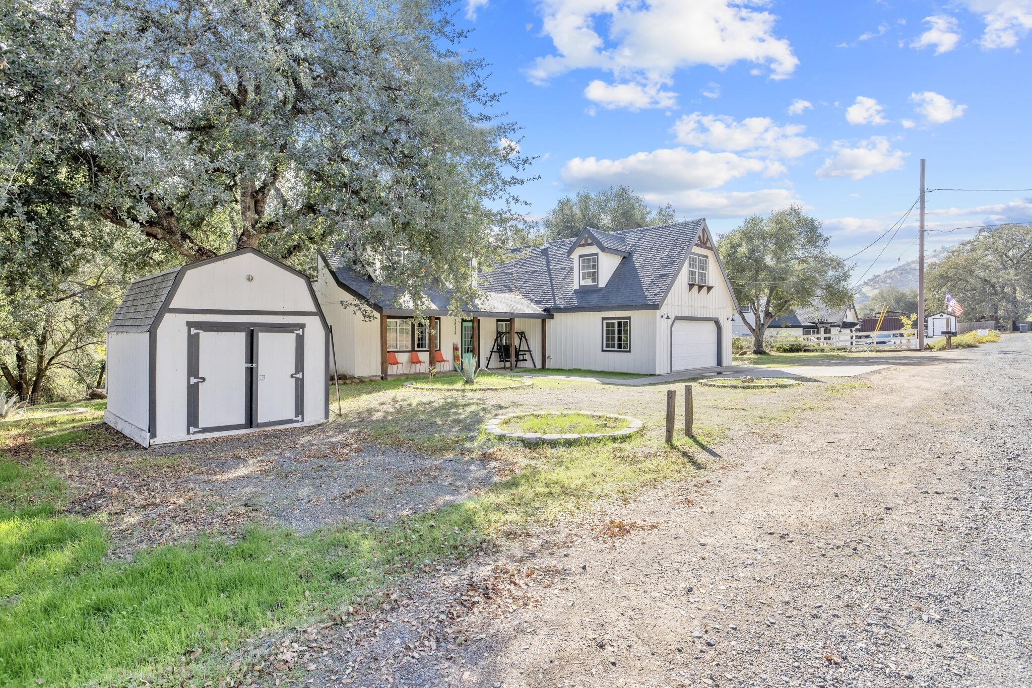 38129 Balch Park Rd, Springville, CA 93265