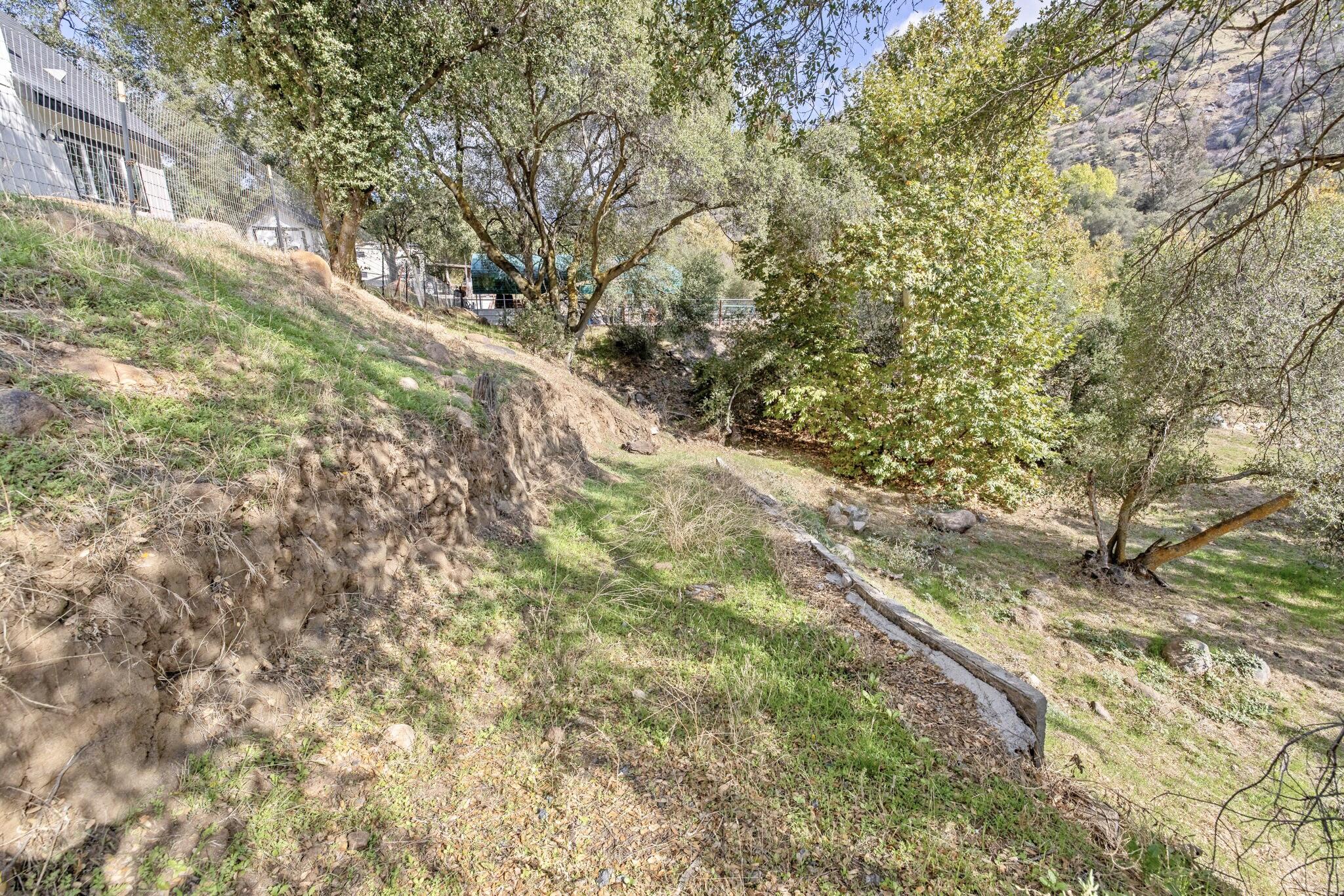 38129 Balch Park Rd, Springville, CA 93265
